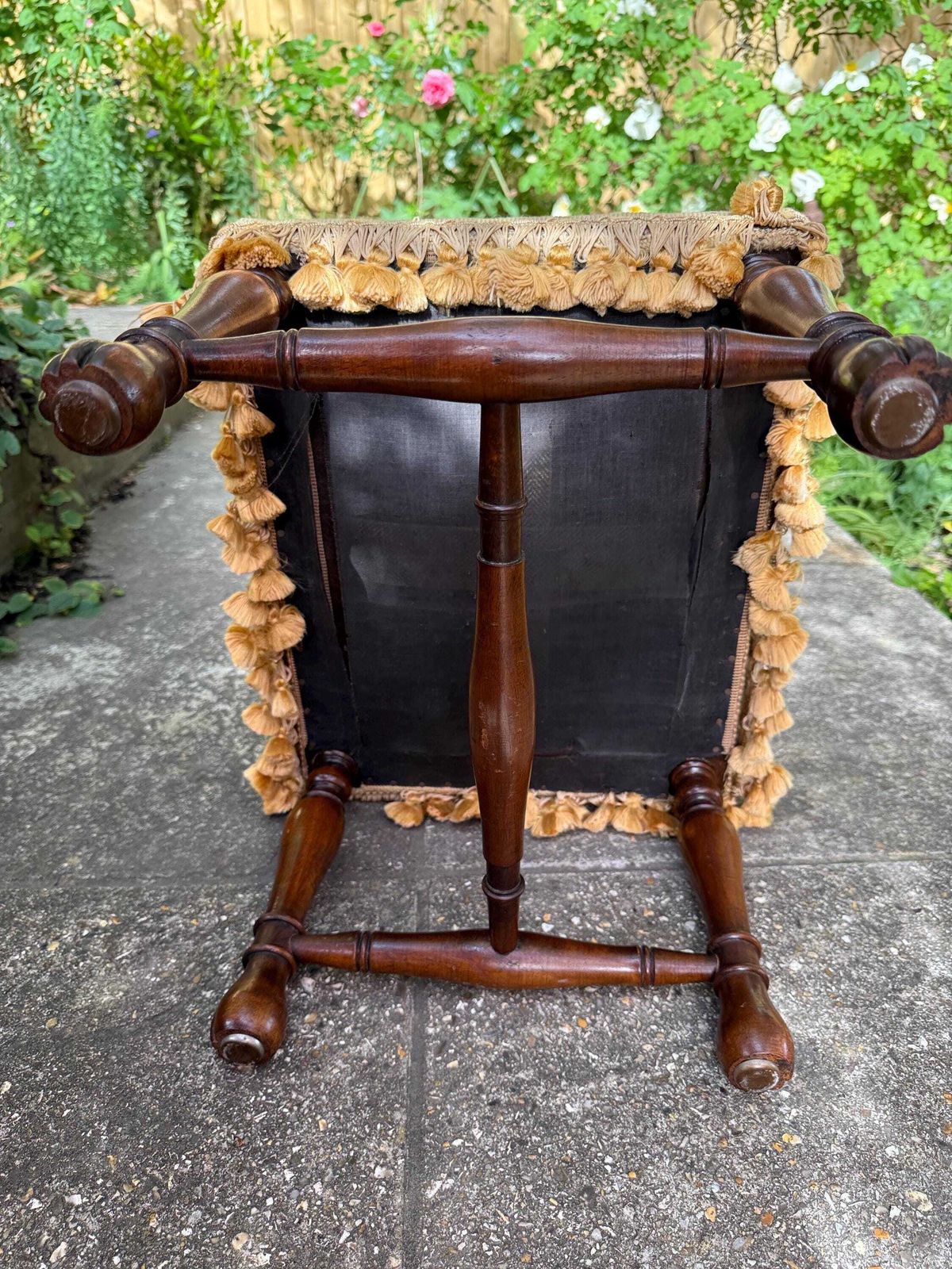 photo vinterior Vintage Needlepoint Fireside Footstool With Tassel Fringe And Turned Wooden Legs