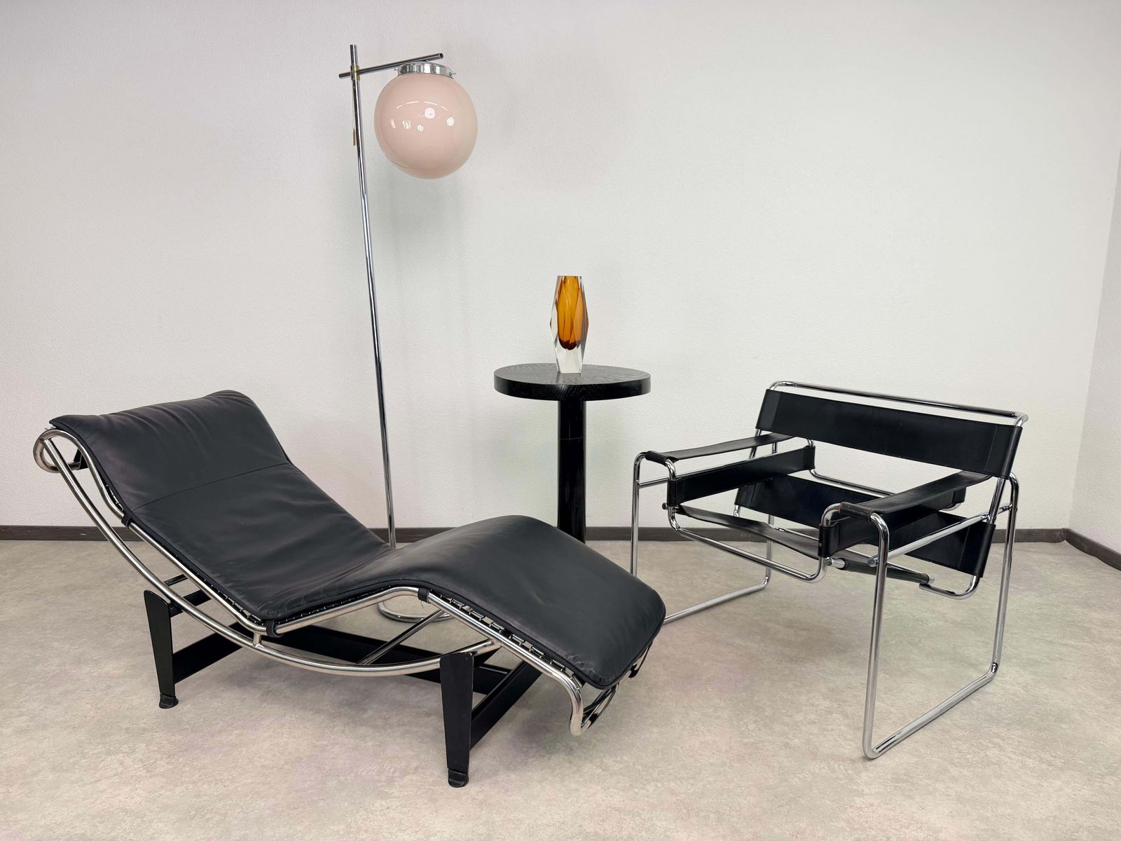 Authentic Vintage Marcel Breuer B3 "Wassily" Chair By Bononia, Italy photo Furniture