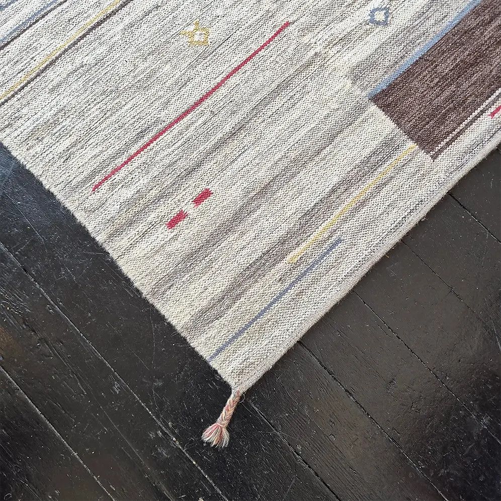 Vintage Gabbeh Style Wool Floor Rug: Mid Century Brutalist Style photo vinterior