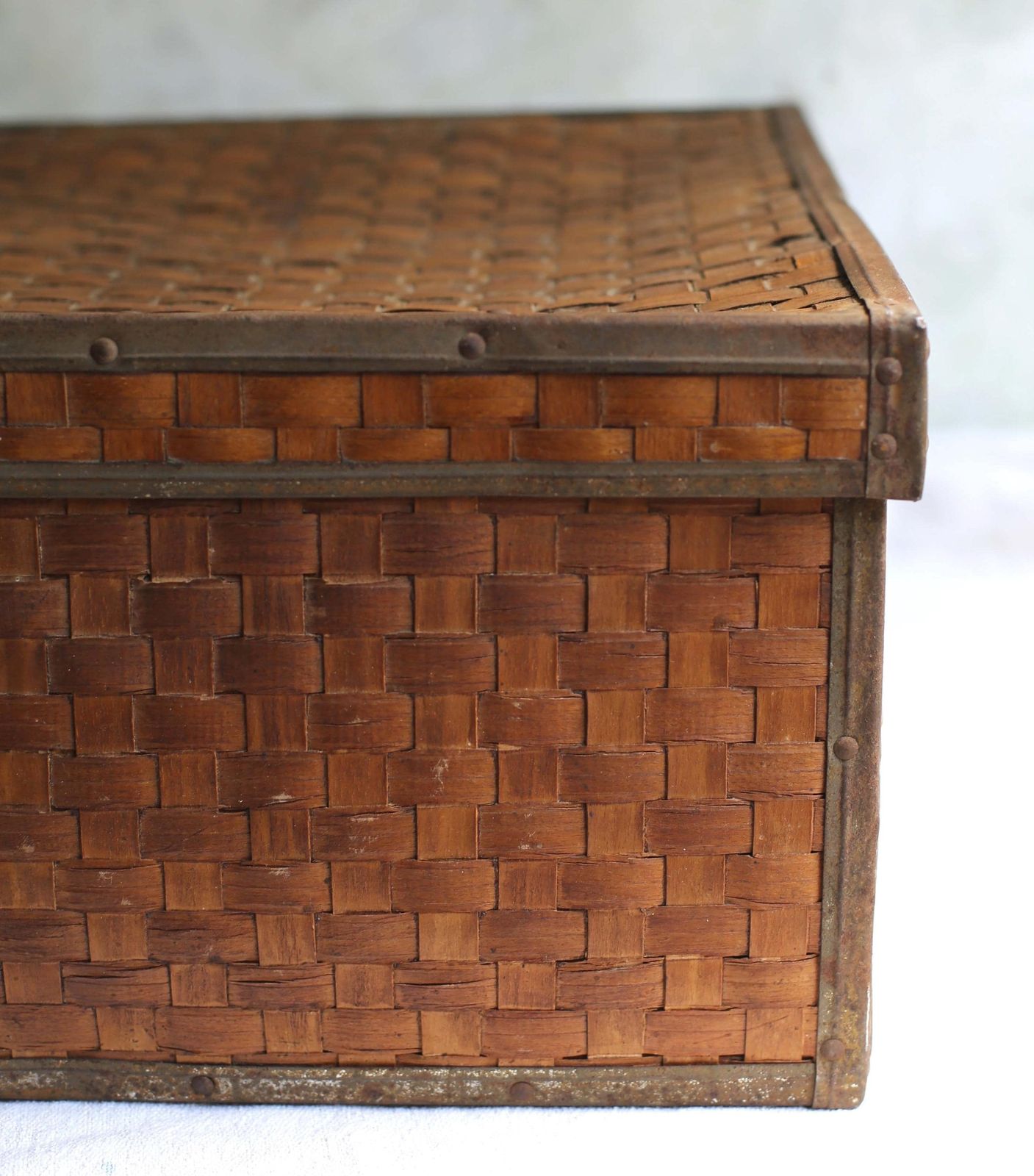 Large Antique Travel Box Woven Splint Wood Basket Square Storage Chest photo 239.0