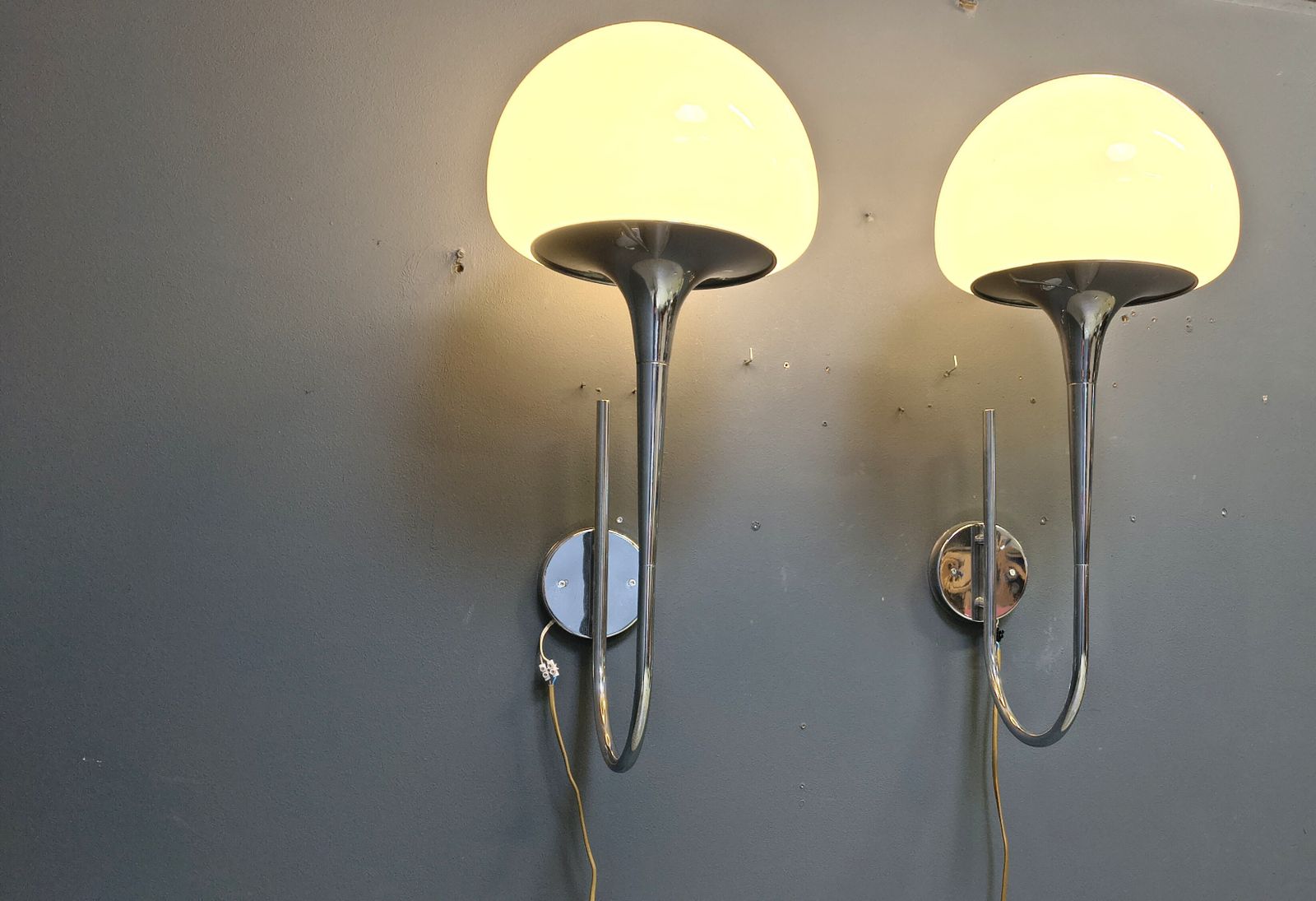 Mid Century Italian Wall Lamps By Goffredo Reggiani For Reggiani  Set Of 2 photo vinterior