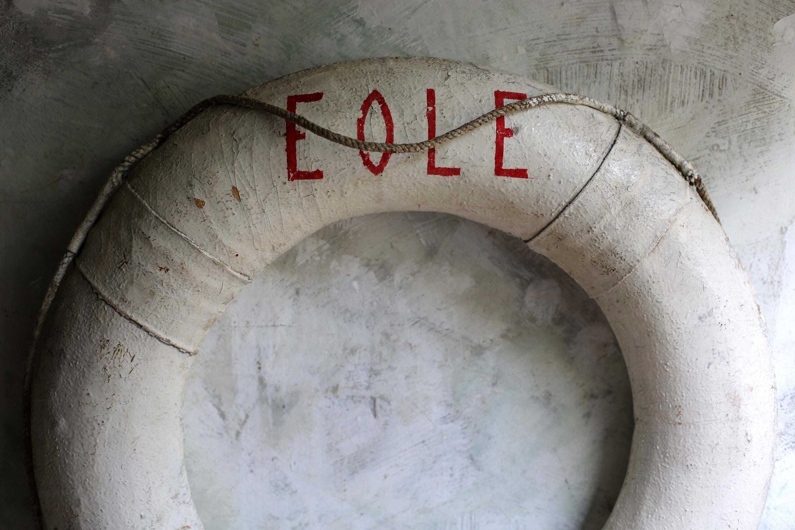Home Decor Antique Life Ring Ship Distressed Lifebuoy French Sailing Boat Marine Salvage Nautical Eole photo