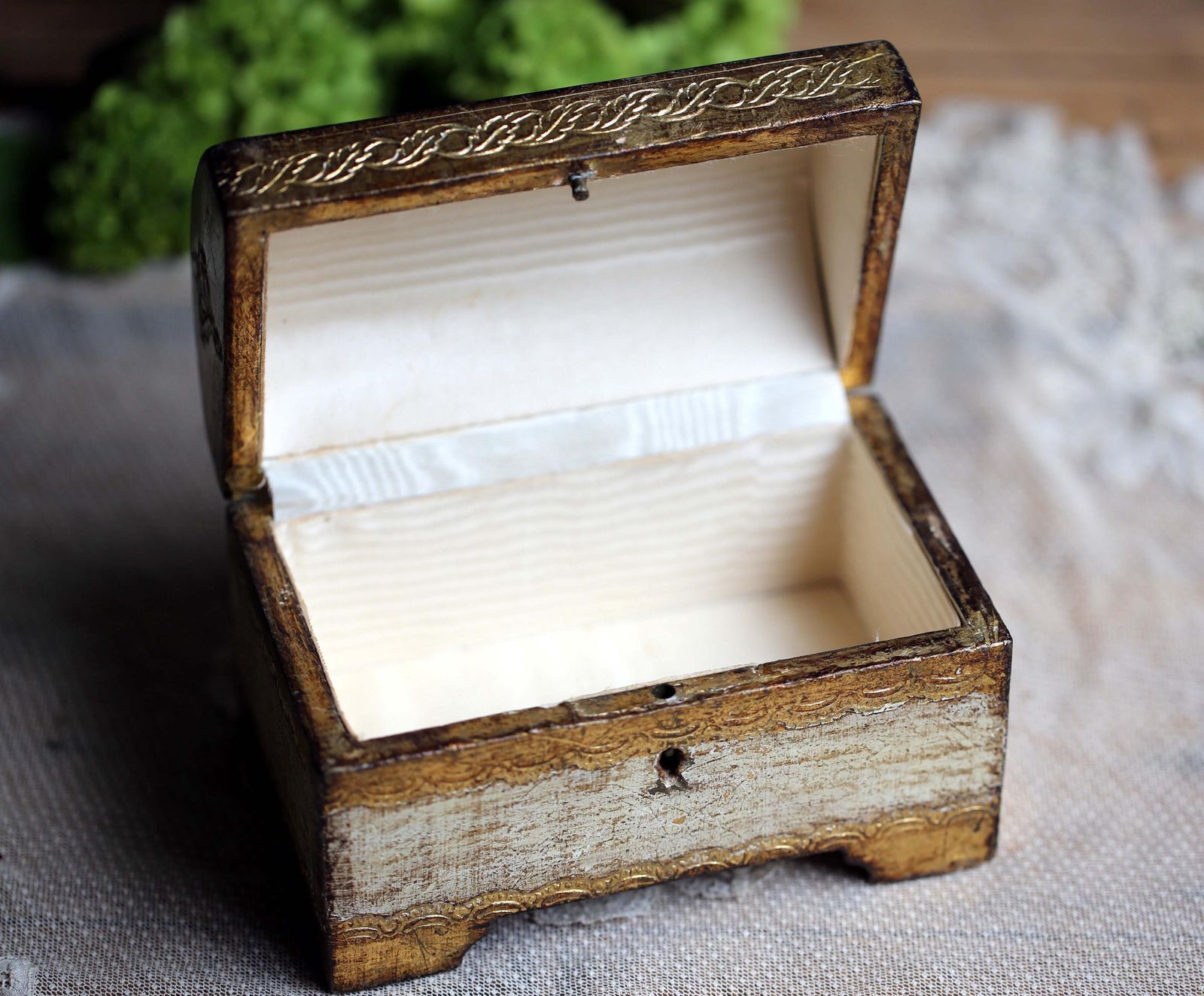 Antique Giltwood Florentine Jewelry Chest Italian Gold Storage Box photo Home Decor