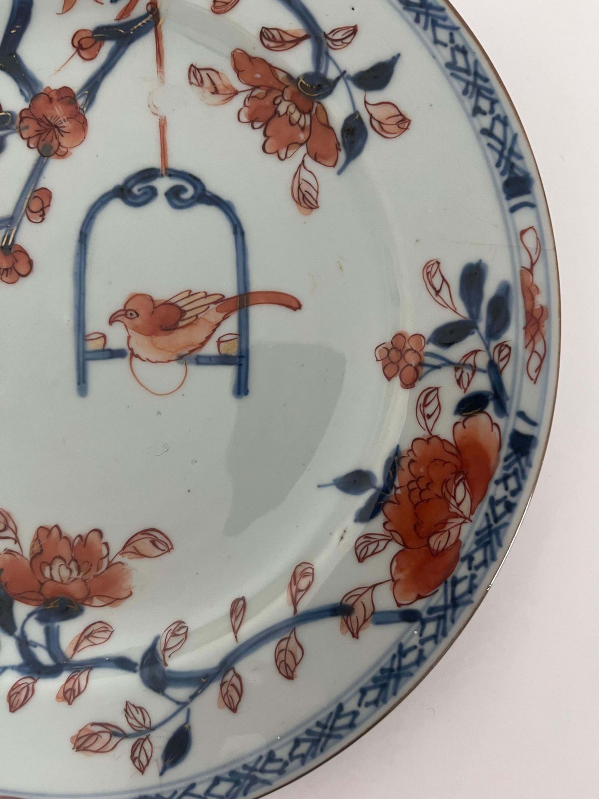 Chinese Kangxi Imari bord, porselein, handgeschilderd met vogel op stok, Qing, ca. 1710 photo 408.0