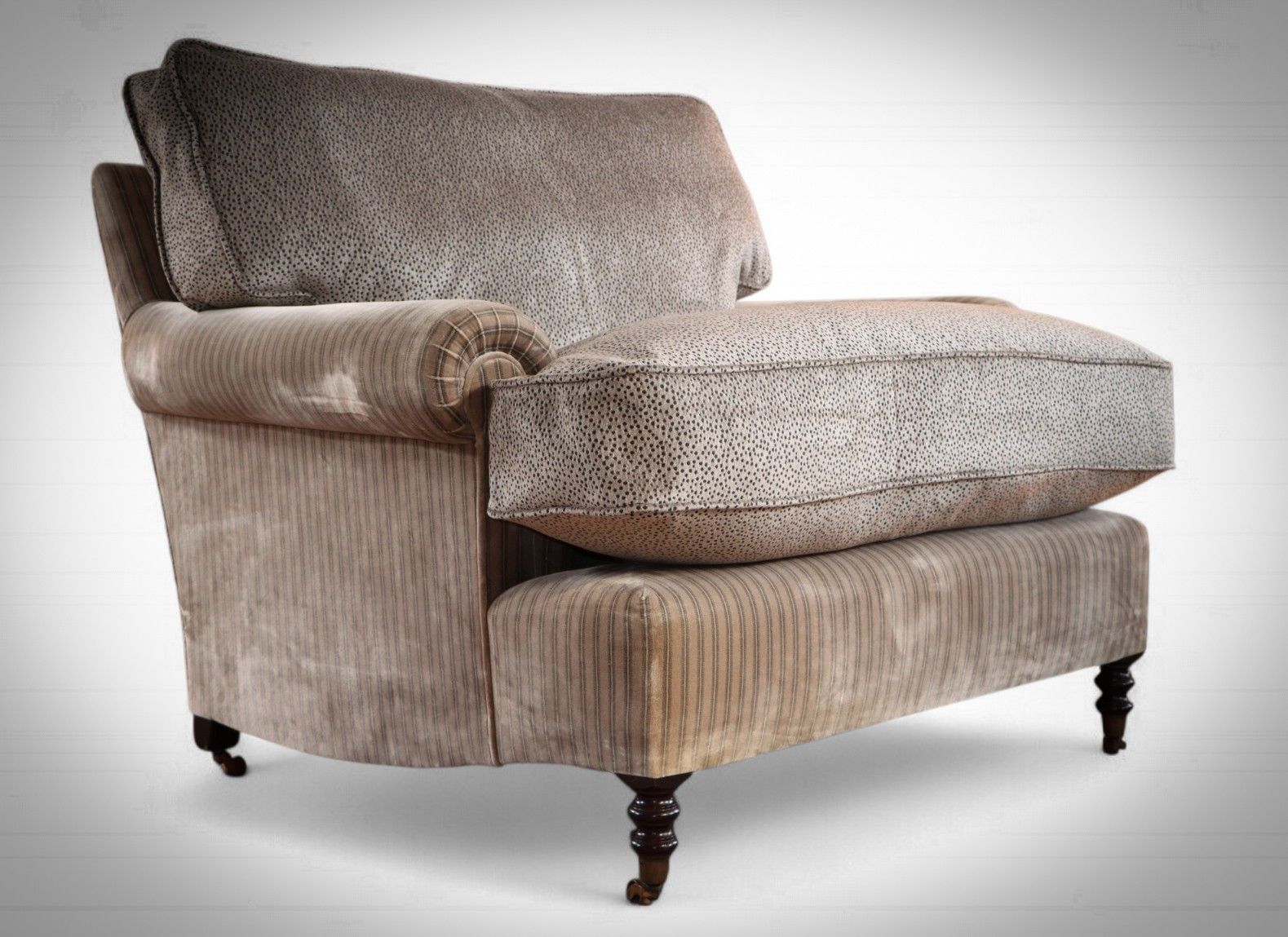 Super George Smith Short Scroll Arm Signature Cushion Back Snuggler Armchair 🚚 photo vinterior
