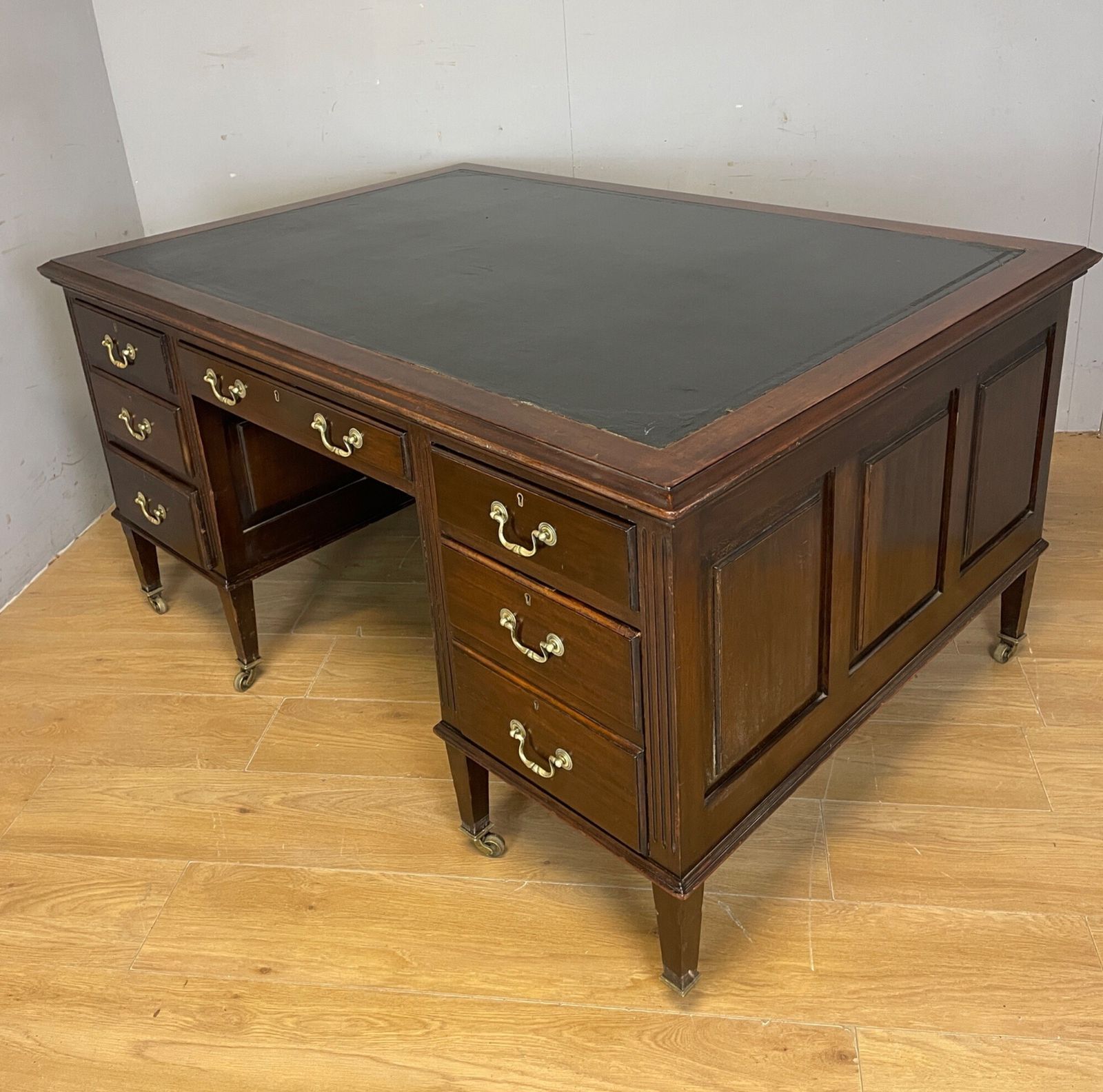 Edwardian Mahogany Partners Desk By Cookes Of Finsbury London photo for sale