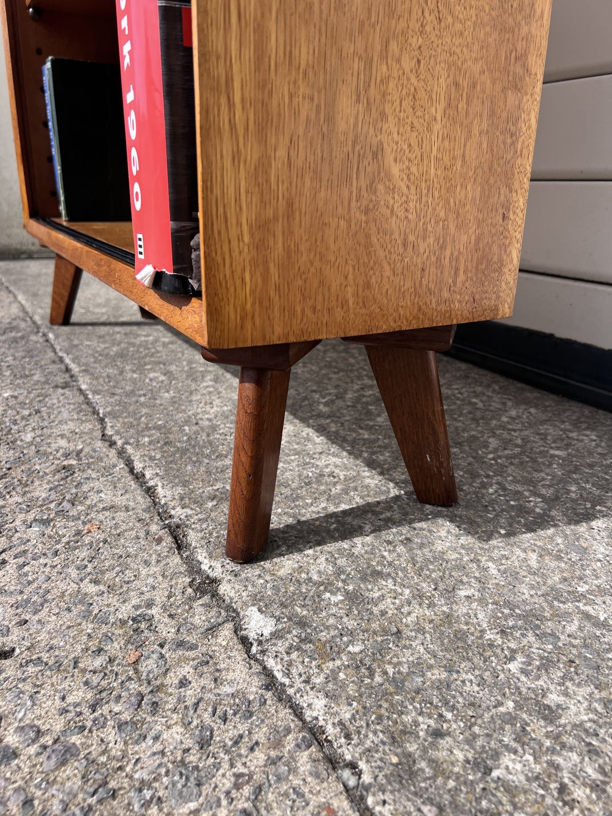 photo furniture British Mid Century Oak Bookcase – C.1960s