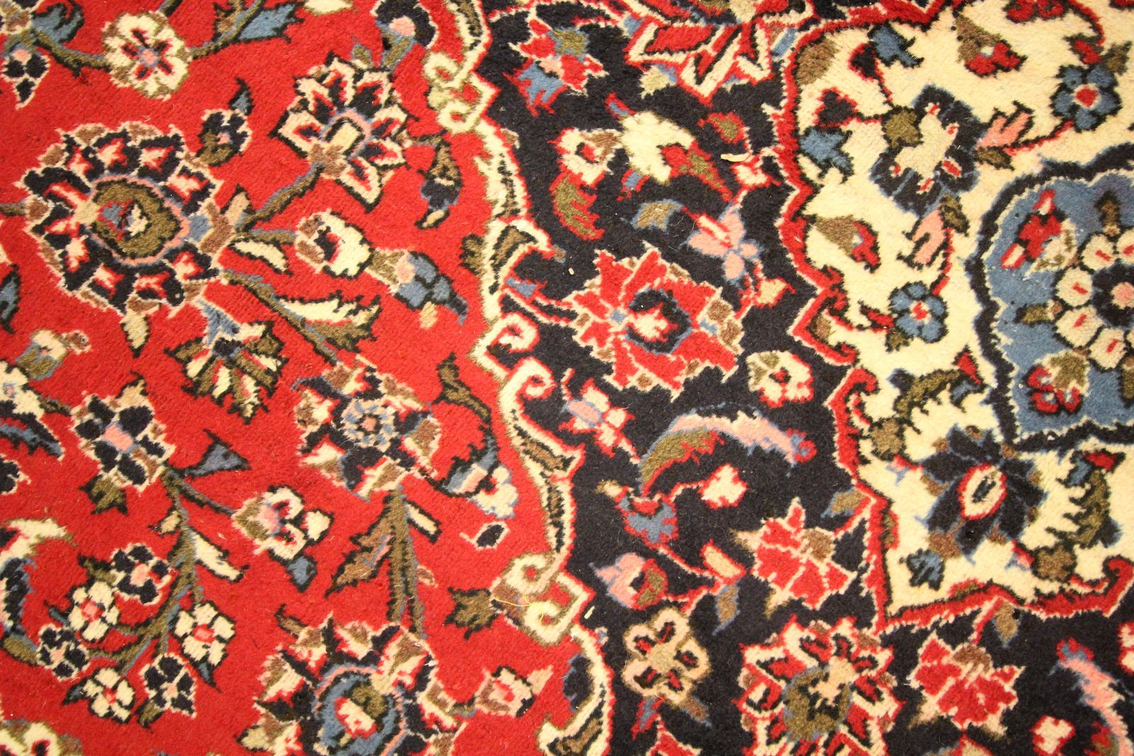 2861.0 Tapis d'orient rouge fait main, motifs floraux traditionnels, tapis de salon photo