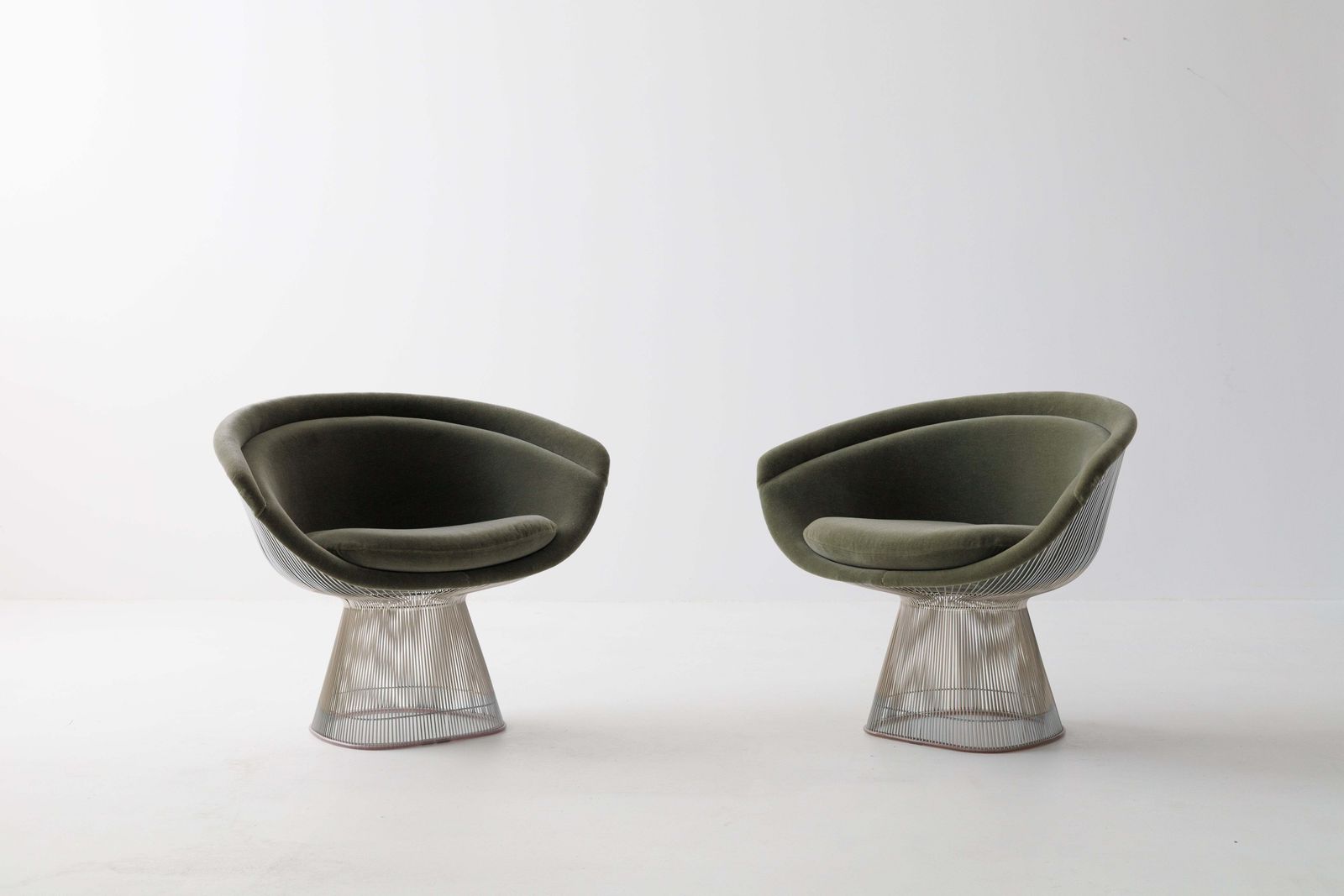 Set Of 2 Platner Lounge Chairs By Warren Platner For Knoll