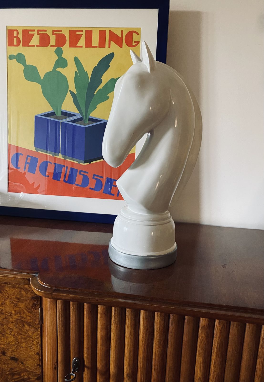 White Resin Chess Horse Sculpture, Italy 1970s photo vintage