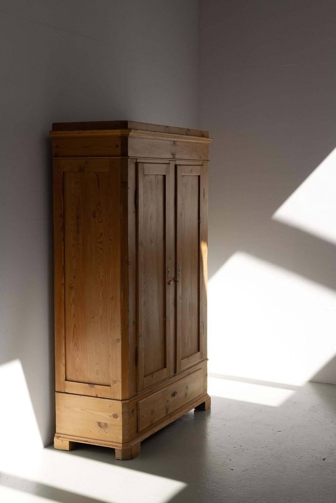 Antique Danish Farmhouse Pine Wardrobe, 1880s. photo Furniture