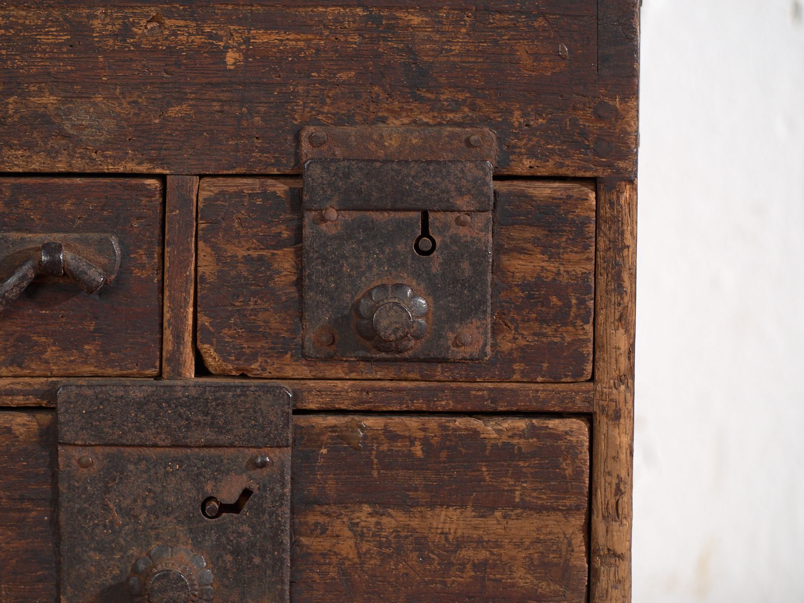 Antique Small Japanese Chest With Drawers – Japan, Circa 1900 photo vinterior