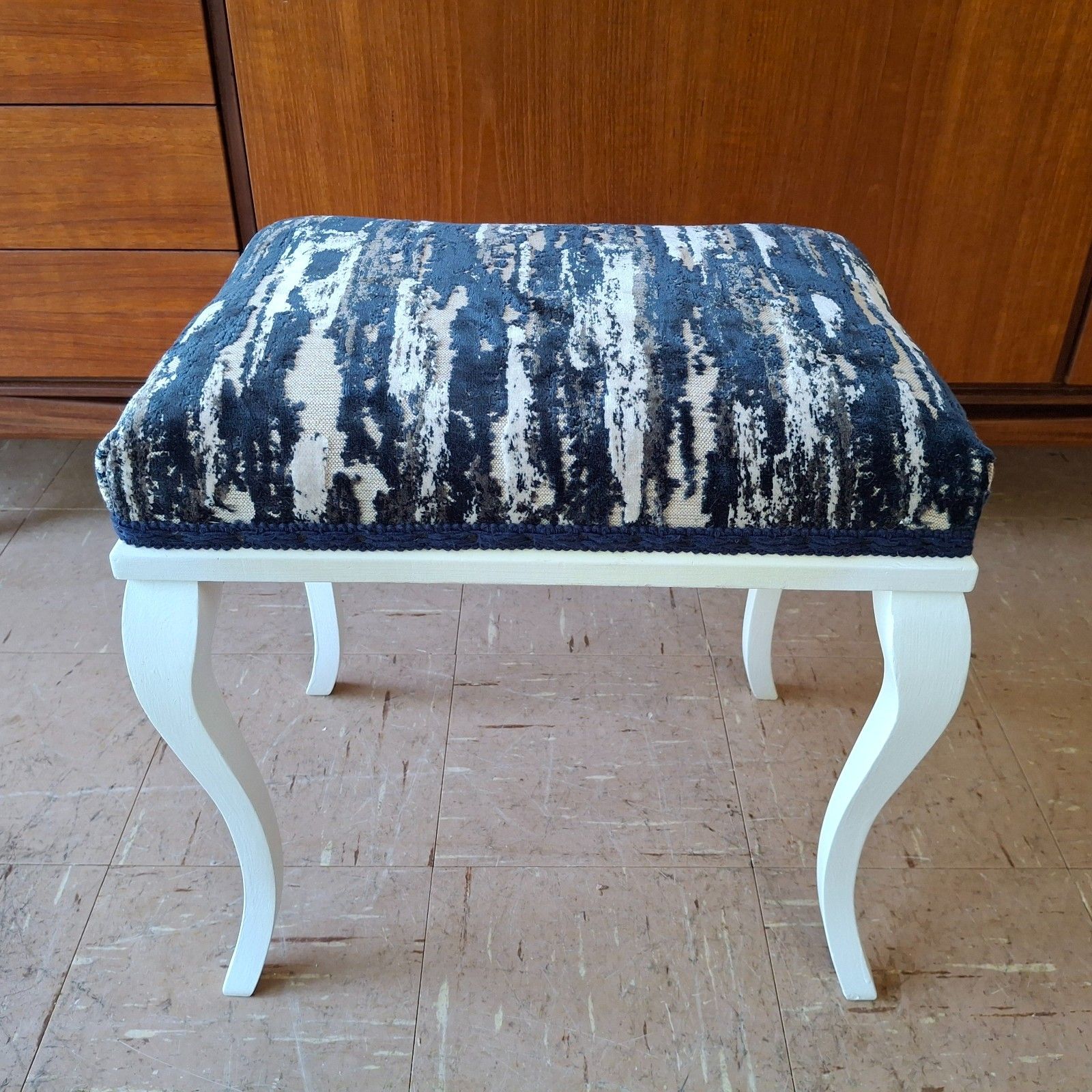 Fab Vintage Retro White Painted Dressing Table Piano Stool Navy Cut Velvet photo for sale