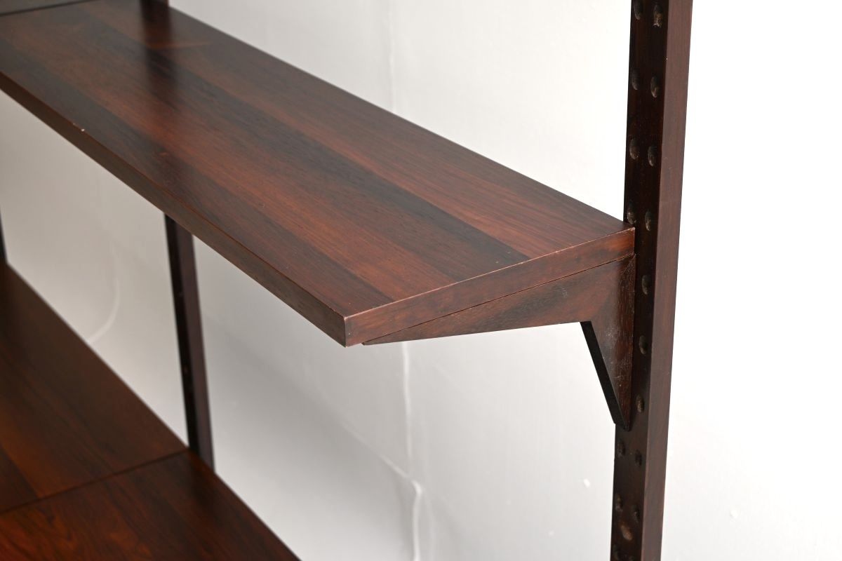 photo vinterior Danish Vintage Rosewood Royal Shelving System By Poul Cadovius