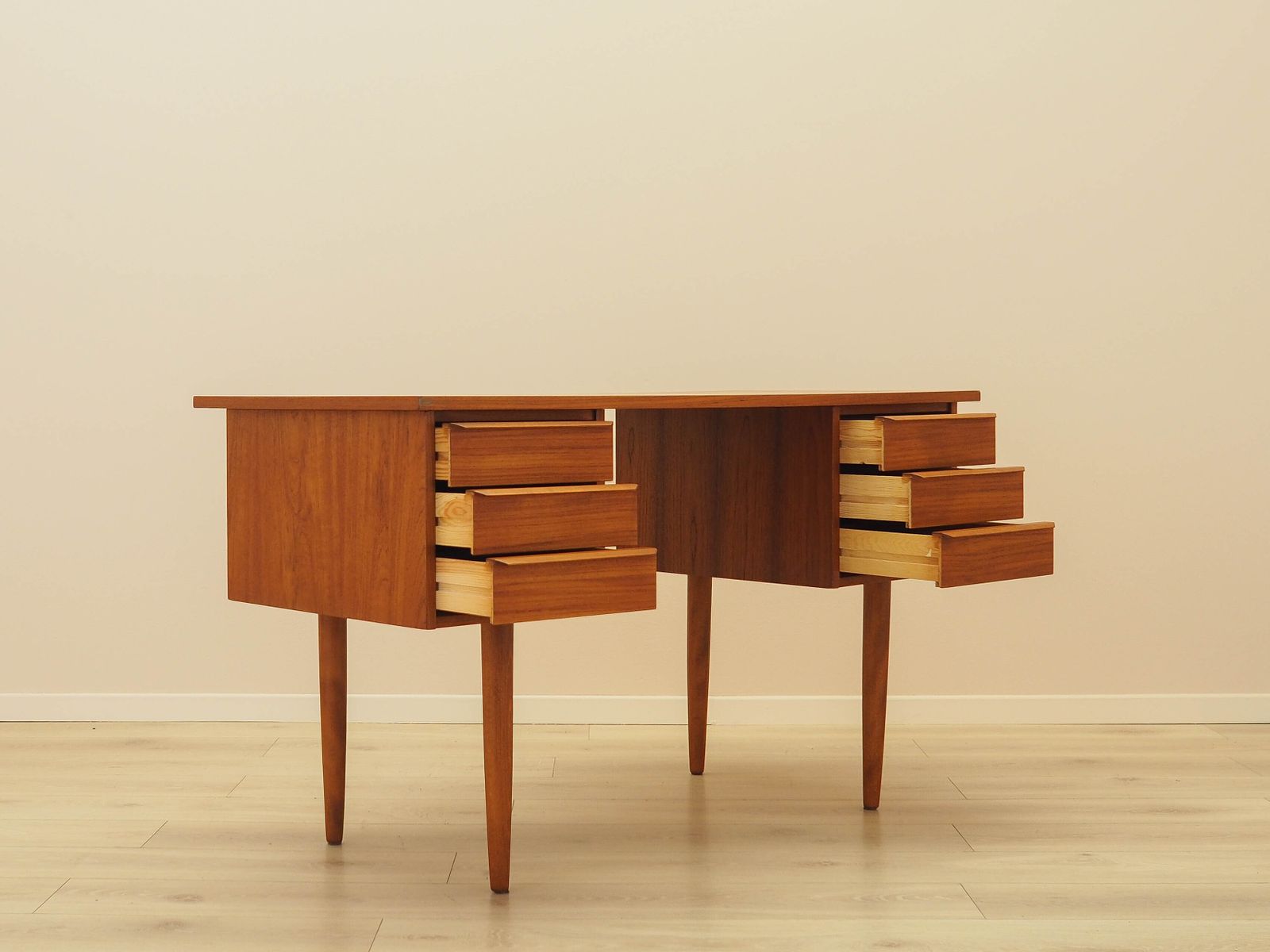 Bureau en teck, design danois, années 1970, fabriqué au Danemark photo vintage