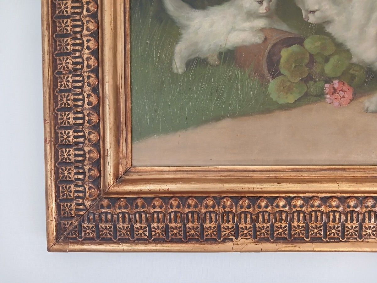 Painting On Canvas Depicting A Kitten And A Persian Cat photo 881.0
