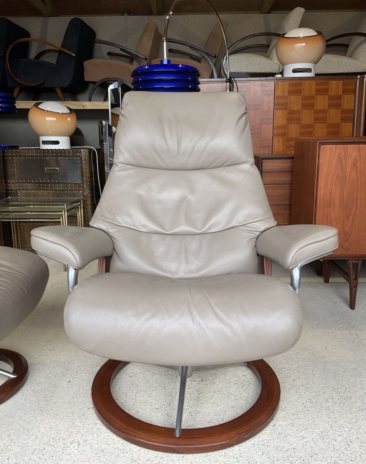 Ekornes Stressless Leather Recliner Armchair And Footstool Scandinavian Design photo vinterior
