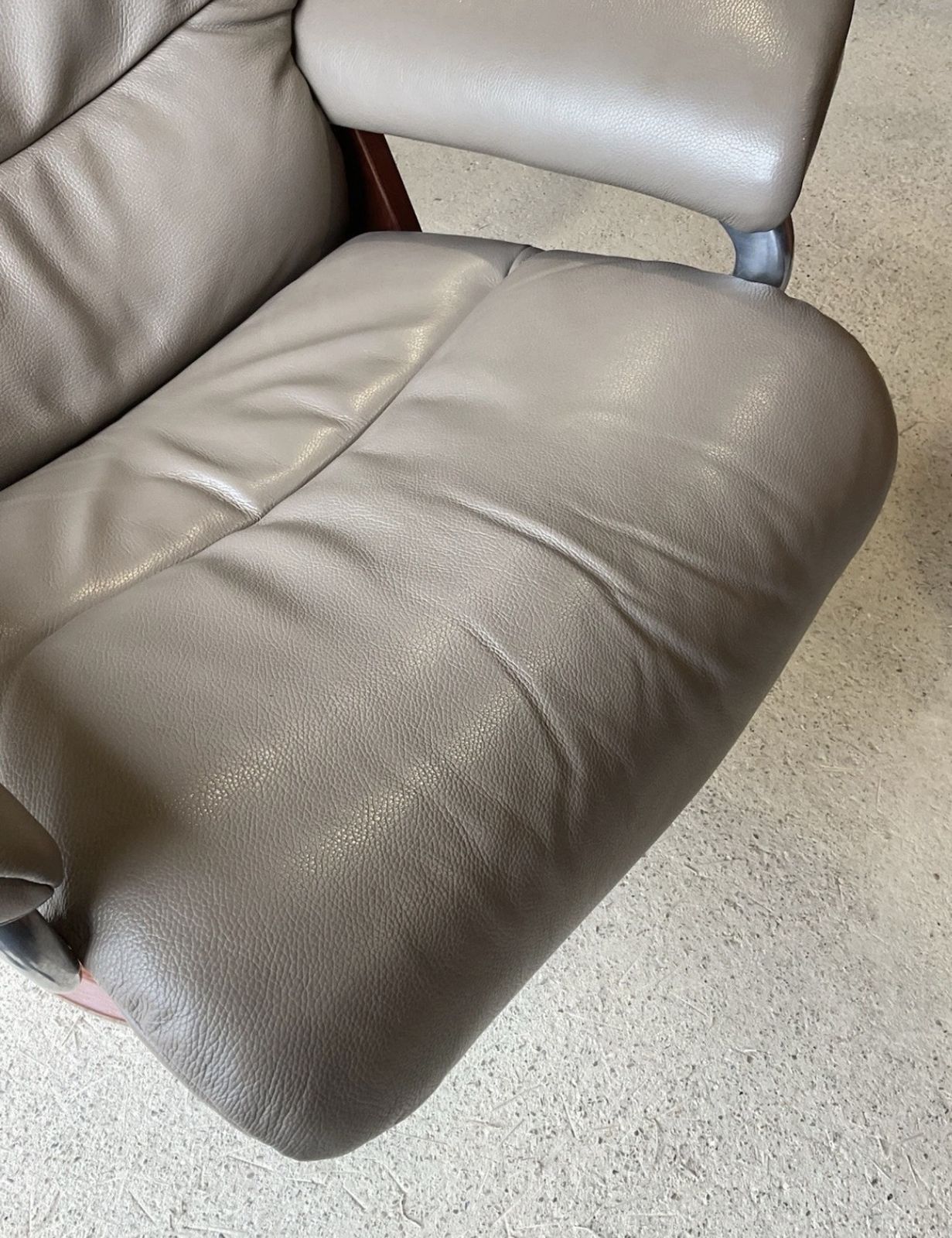 Ekornes Stressless Leather Recliner Armchair And Footstool Scandinavian Design photo vintage