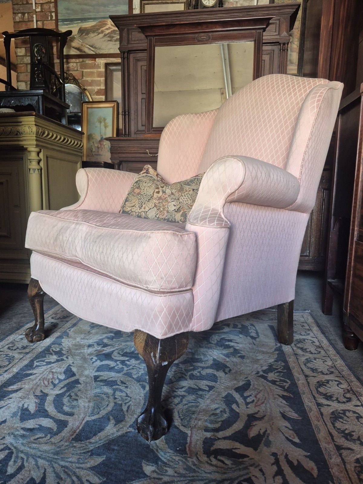 Pink Silk Georgian Style Vintage Gentlemans Humpback Armchair Ball & Claw Feet photo 325.0