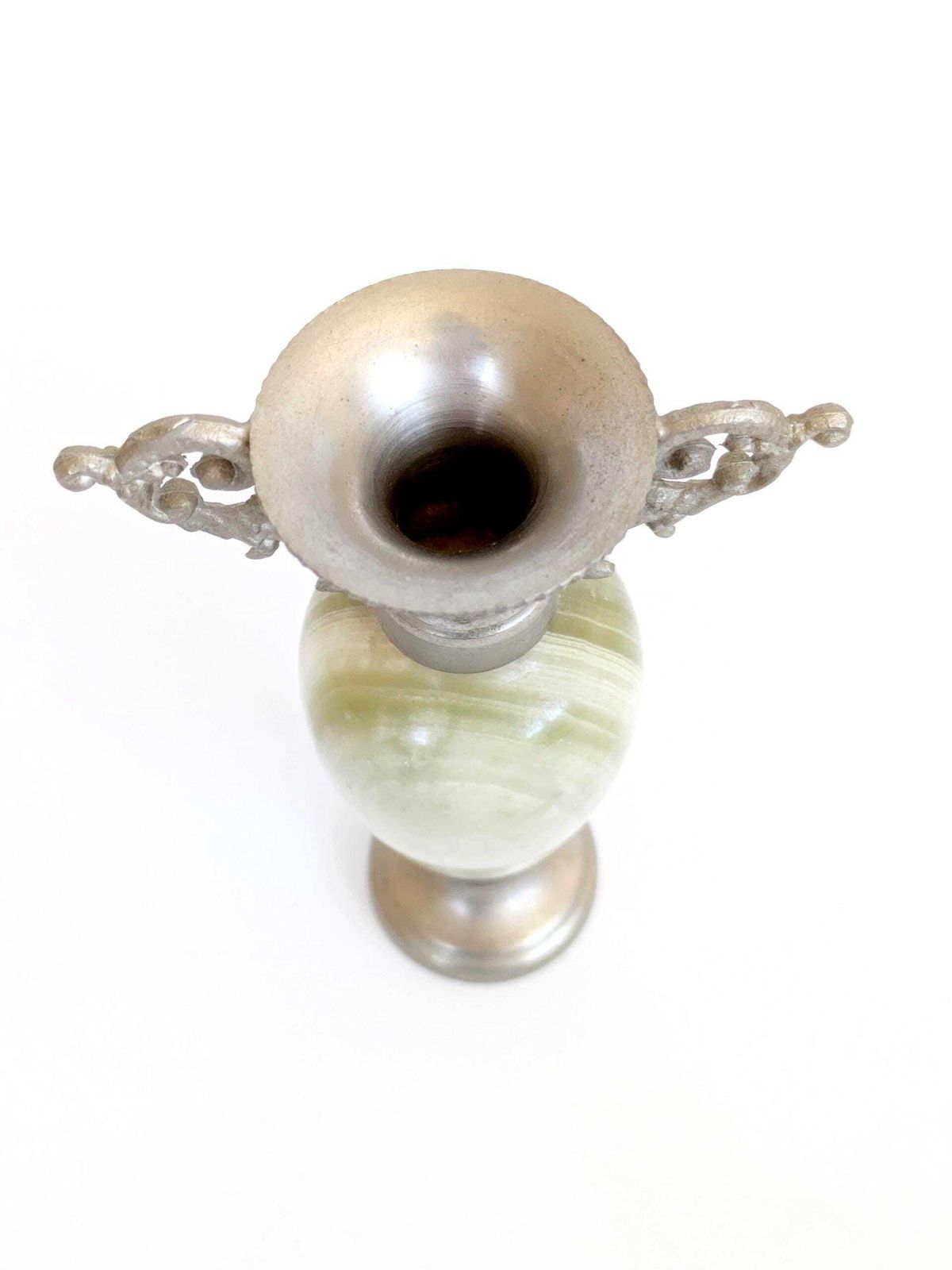 photo for sale Vintage onyx amfoorvase met tinnen handvatten – Italiaans metaal en steen