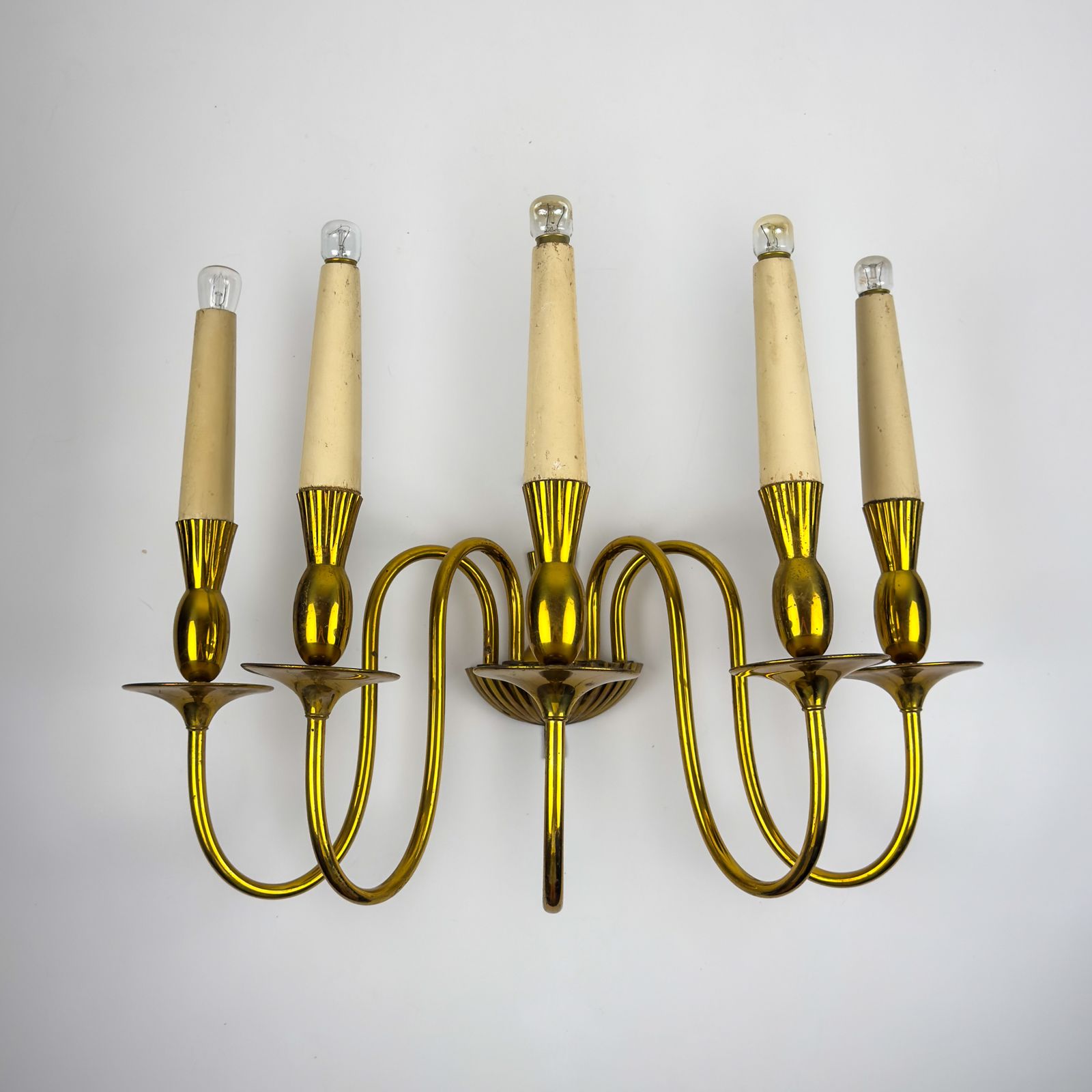 Vintage messing wandlamp van Stilnovo, Italië, jaren 1950 photo for sale