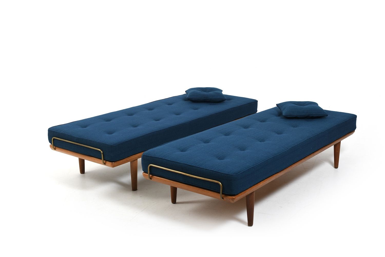 New Upholstered Pair Of Ge 19 Hans Wegner Daybeds photo furniture