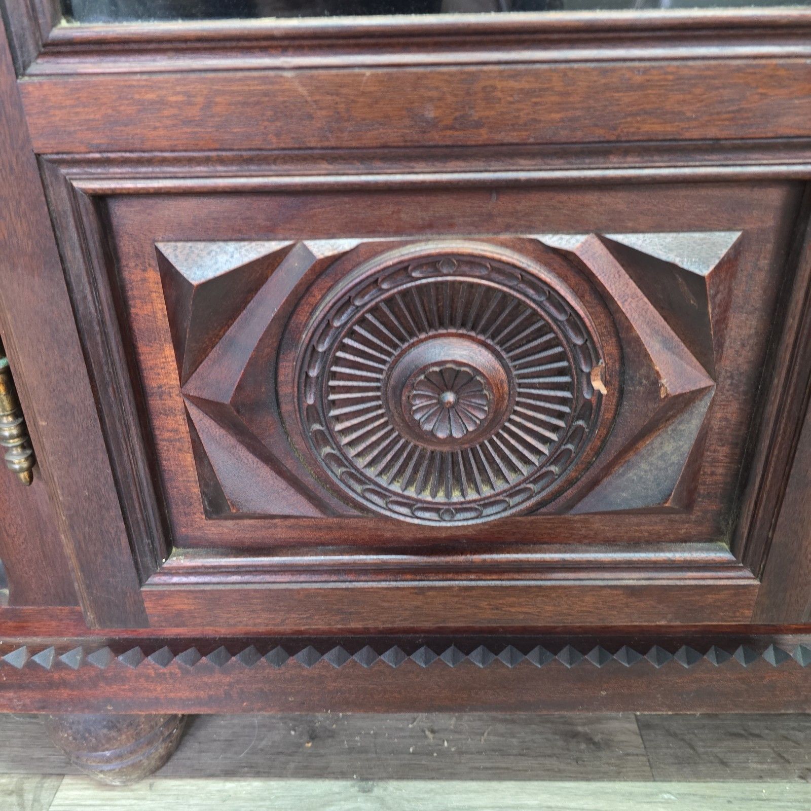 630.0 Vintage French Display Cabinet Carved Solid Walnut Henri II Antique Revival Wood photo
