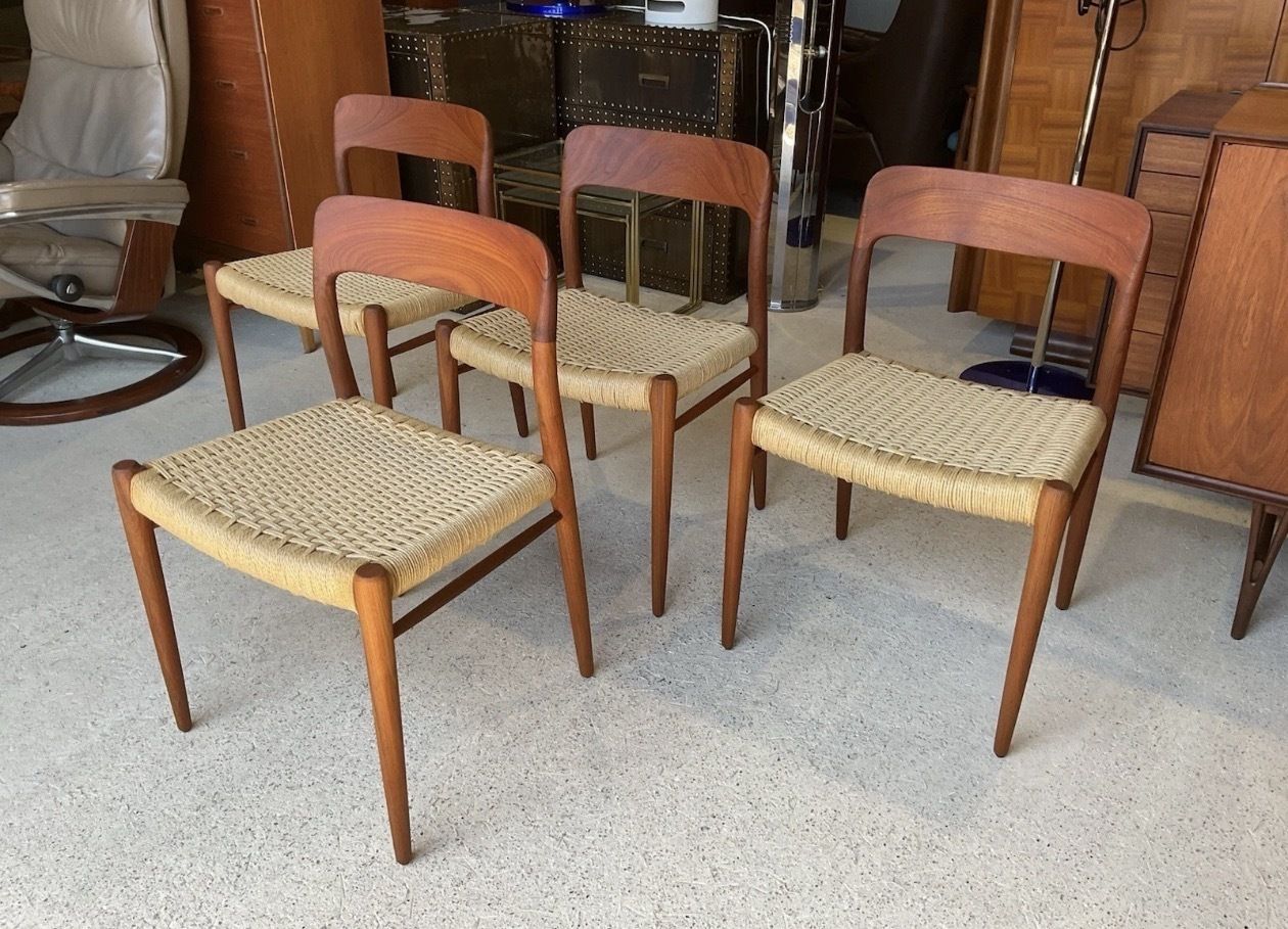 Danish Model 75 Dining Chairs By Niels Otto Møller For J.L. Møllers Mobelfabrik photo for sale