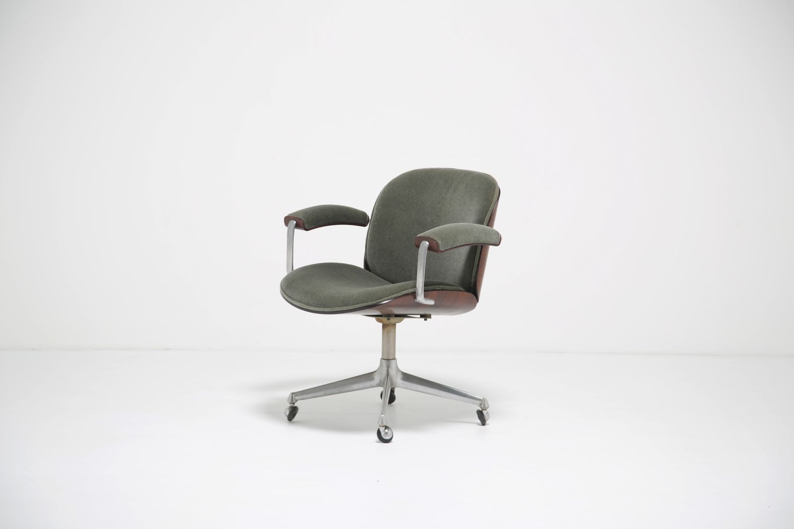 Ico Parisi Italian Executive Desk Chair, Figured Rosewood Sage Green Mohair Velvet For Mim, Italy, 1960s