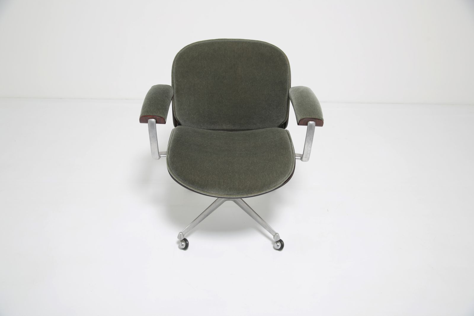 Ico Parisi Italian Executive Desk Chair, Figured Rosewood Sage Green Mohair Velvet For Mim, Italy, 1960s photo buy
