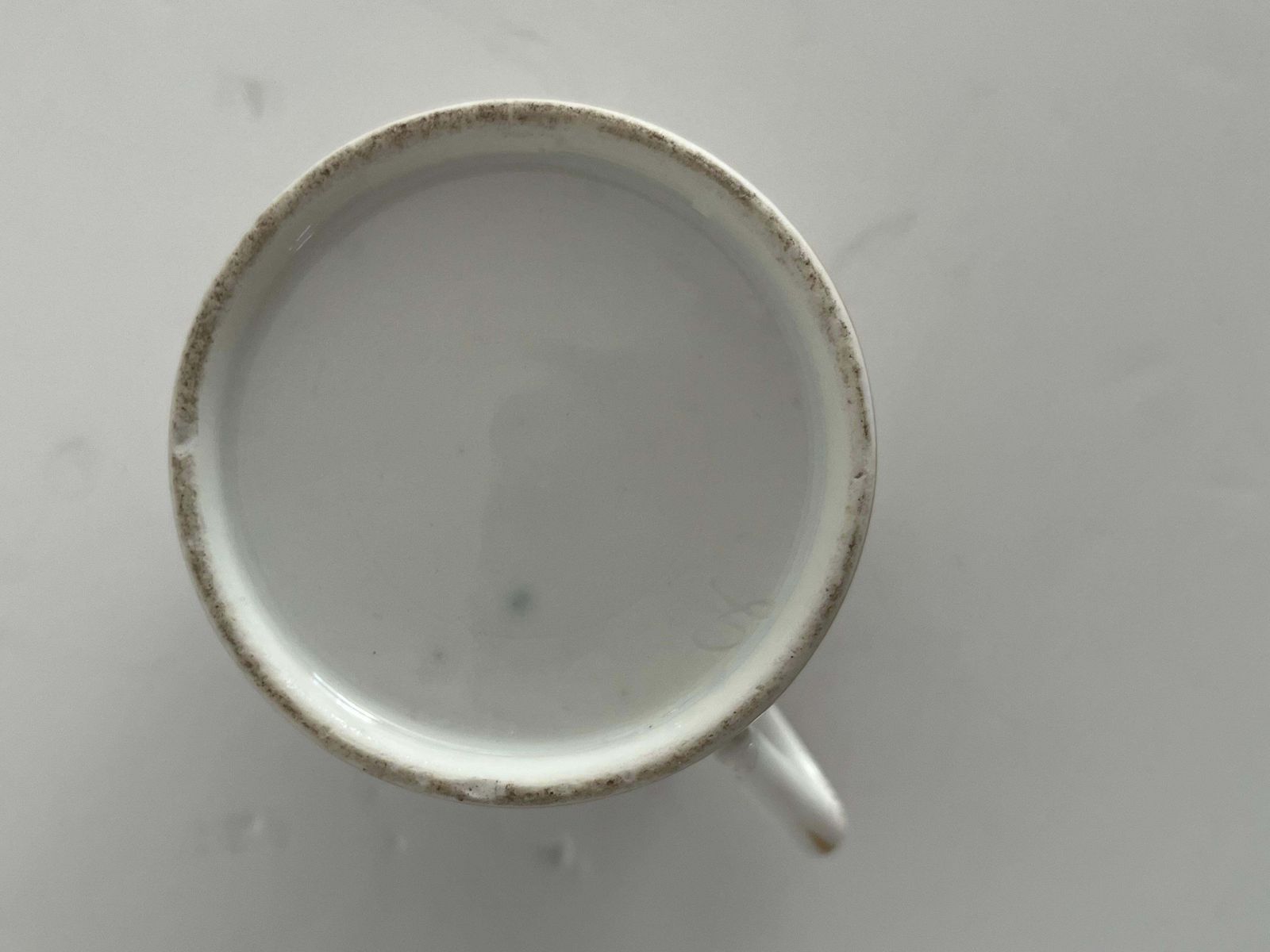 photo furniture Georgisch handgeschilderd porseleinen koffiekopje van Grainger Worcester, 1800