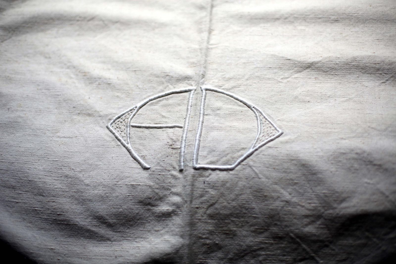 photo buy Large Antique French Bed Sheet White Linen Metis Monogrammed Homespun Hand Embroidered Loomed Fabric Ad Double