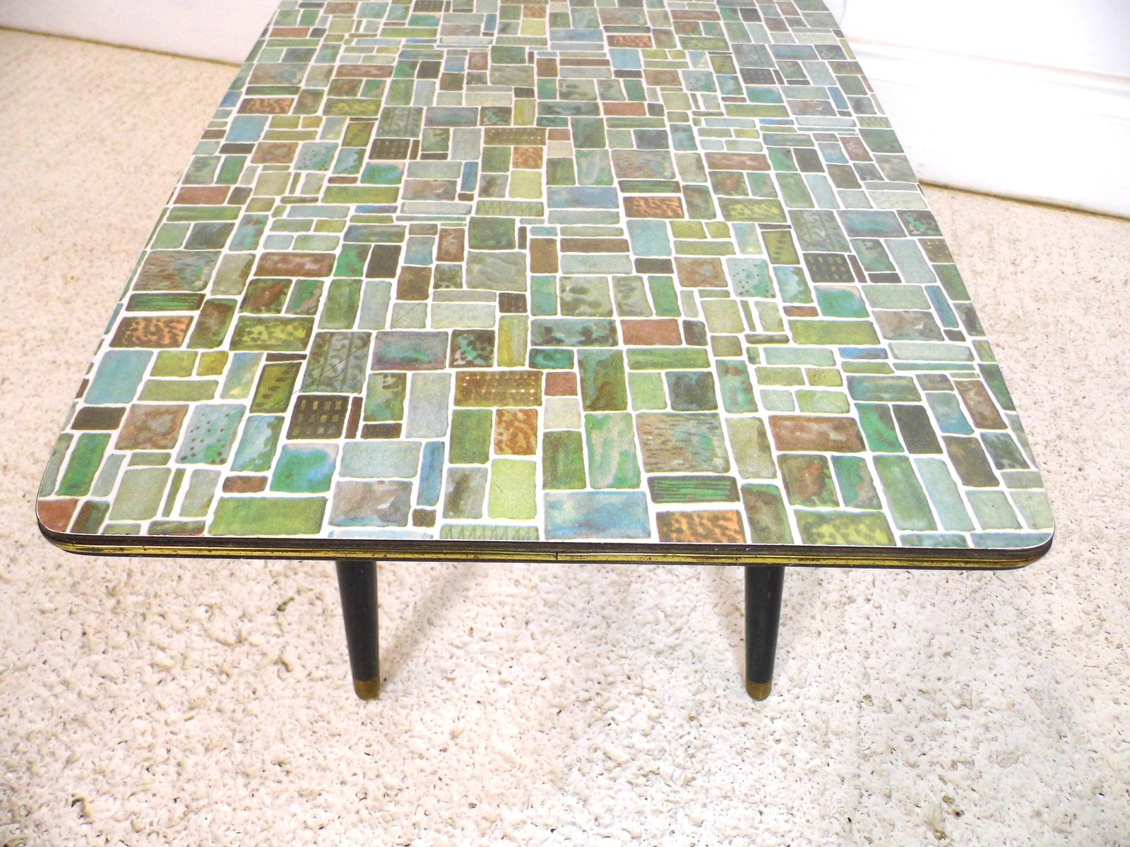 photo furniture Opal Kleinmöbel: Formica Mosaic Topped Coffee Table Plant Stand 1950s German