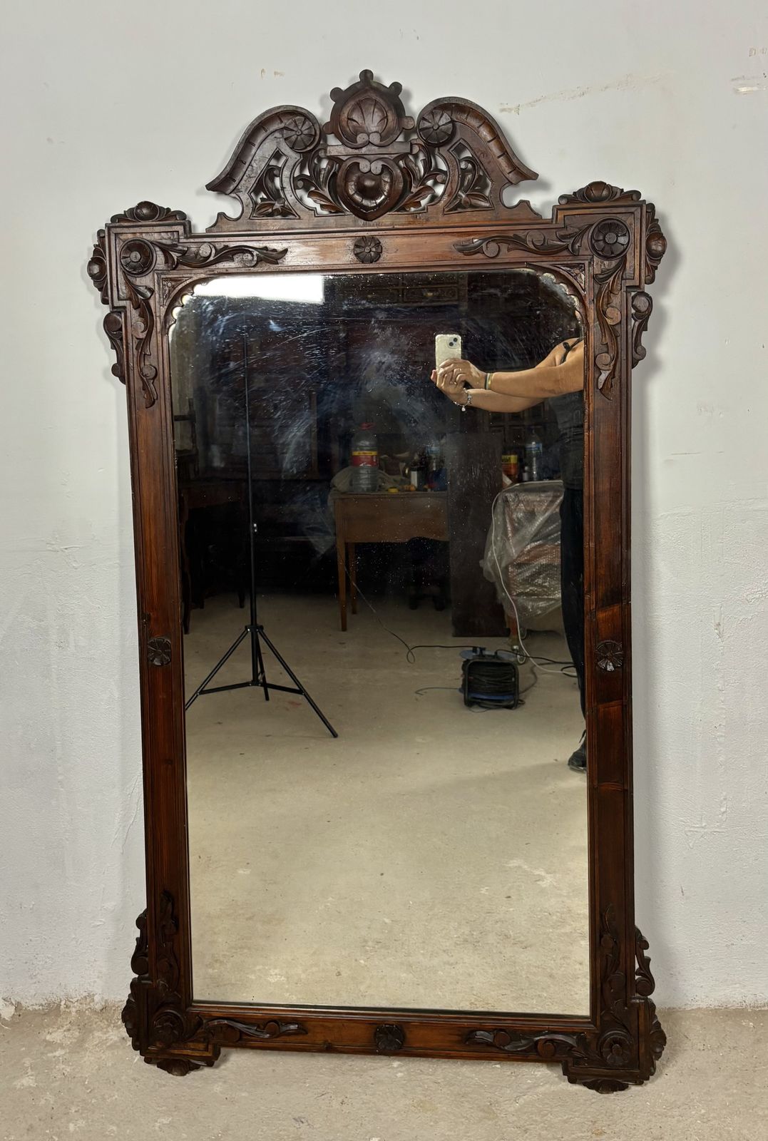 photo buy Grote Renaissance Revival spiegel in hardhout, eind 19e eeuw
