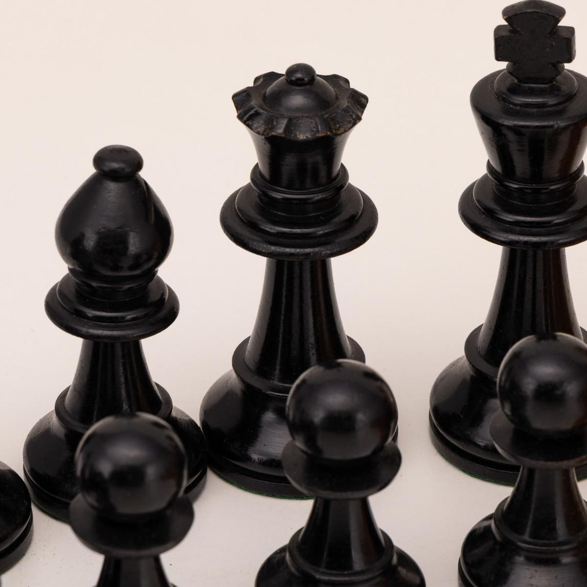 Antique 20thc English Staunton Cased Chess Set C.1950 photo vintage