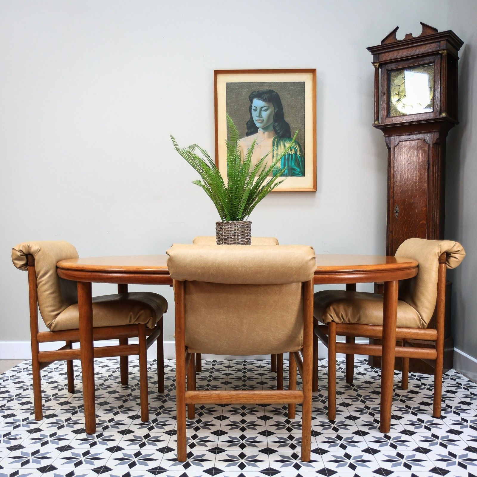 White And Newton Teak Dining Table And Four Chairs 1960s photo vinterior