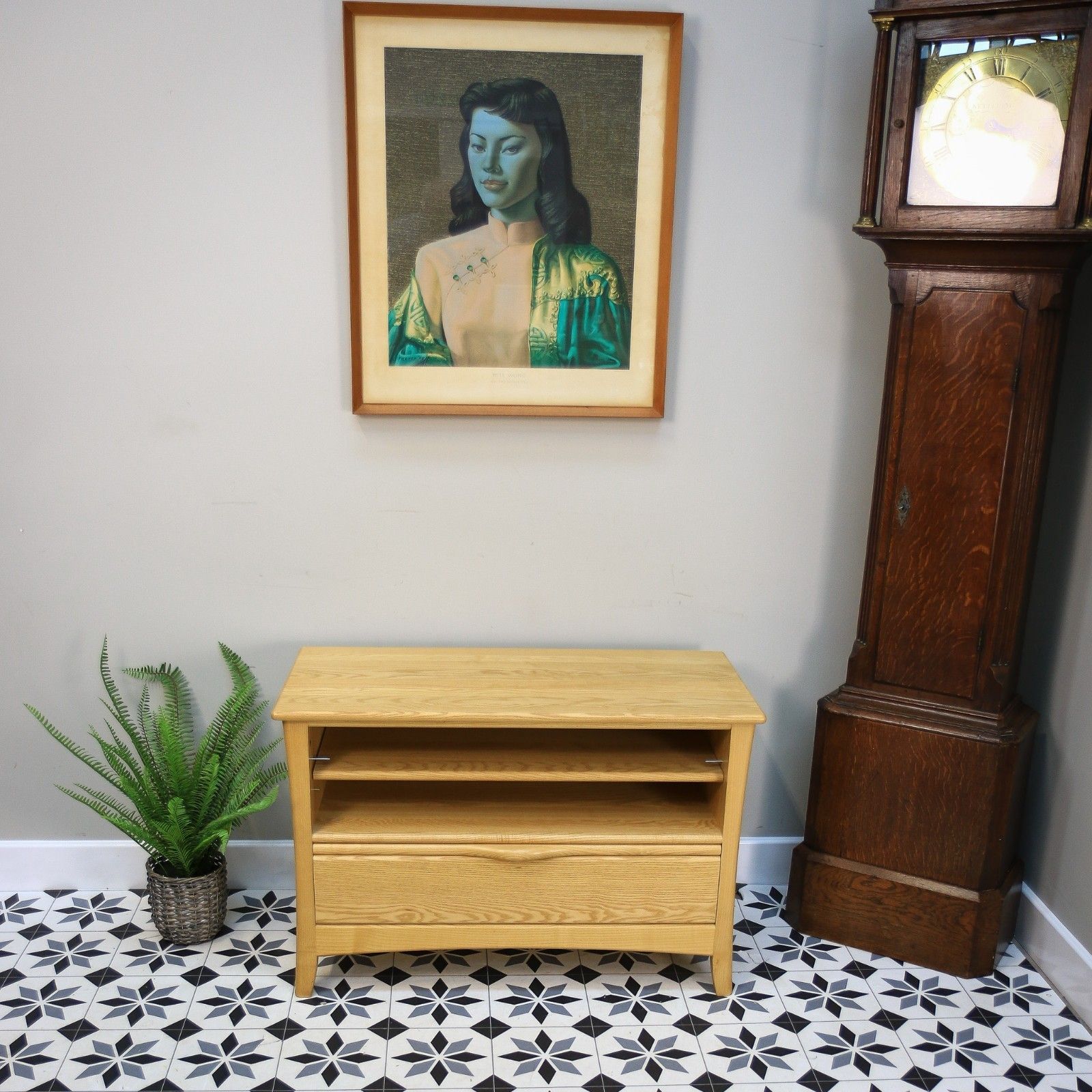 Ercol Tv Media Stand In Elm And Ash, Light Blonde Finish. photo Furniture
