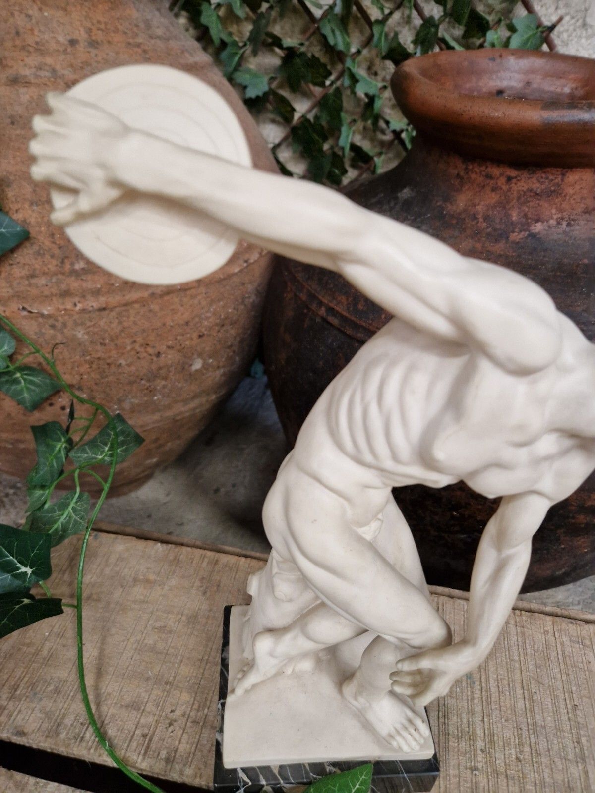 Antique French Diskobolos Sculpture Of Alabaster And Marble photo vinterior