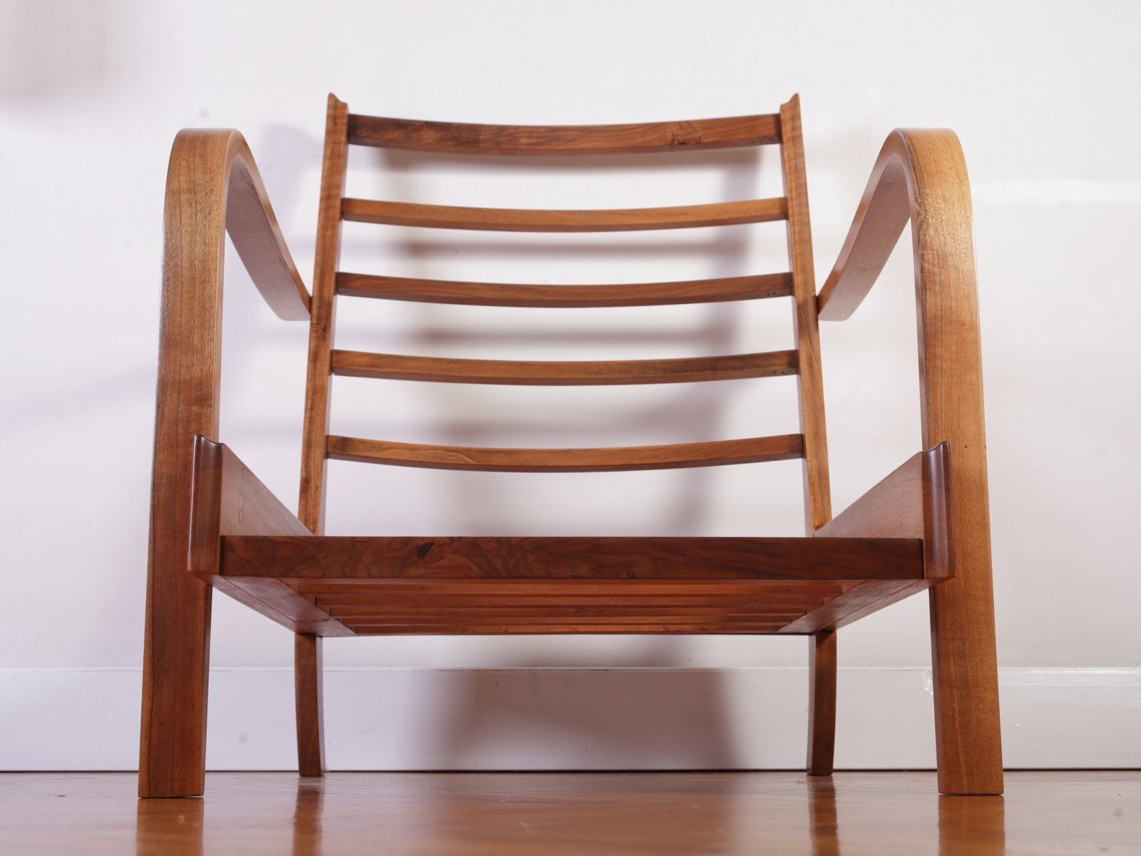 Art Deco beklede walnoten lounge stoel, jaren 1930 photo 660.0