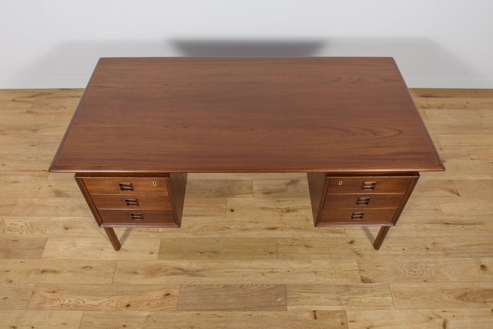 Mid Century Teak Desk By Arne Vodder For Sibast, Denmark, 1960s photo 2533.0