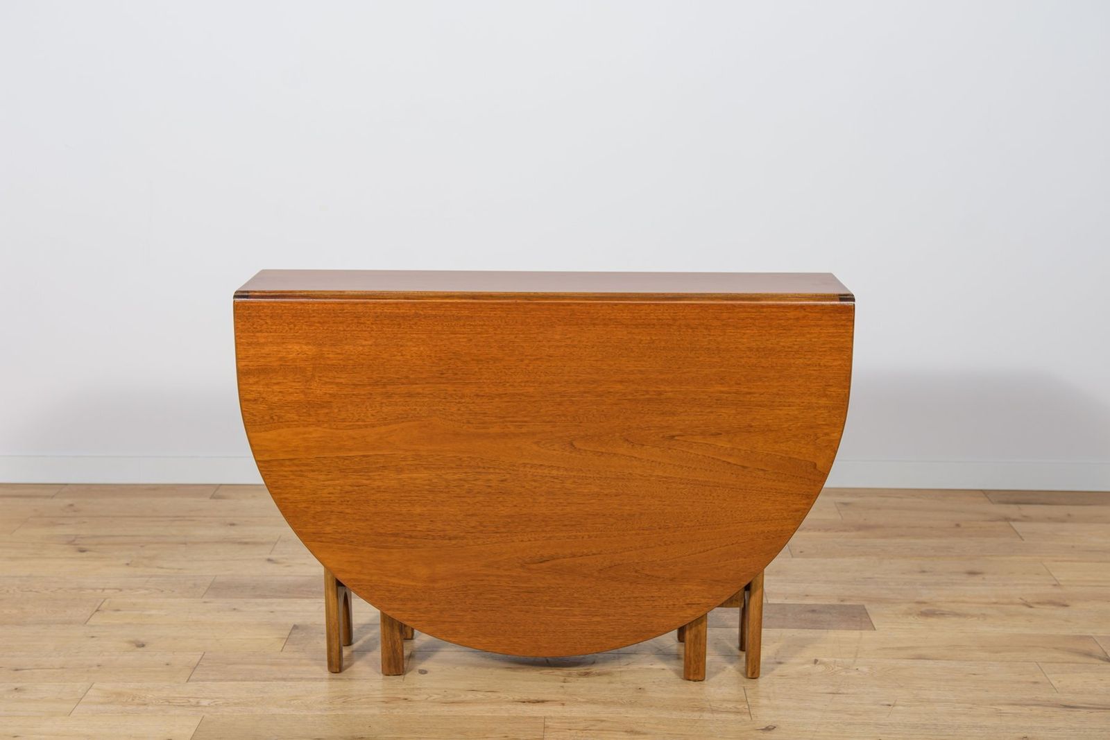 Mid Century Modern Round Drop Leaf Dining Table From Jentique, United Kingdom, 1960s photo for sale