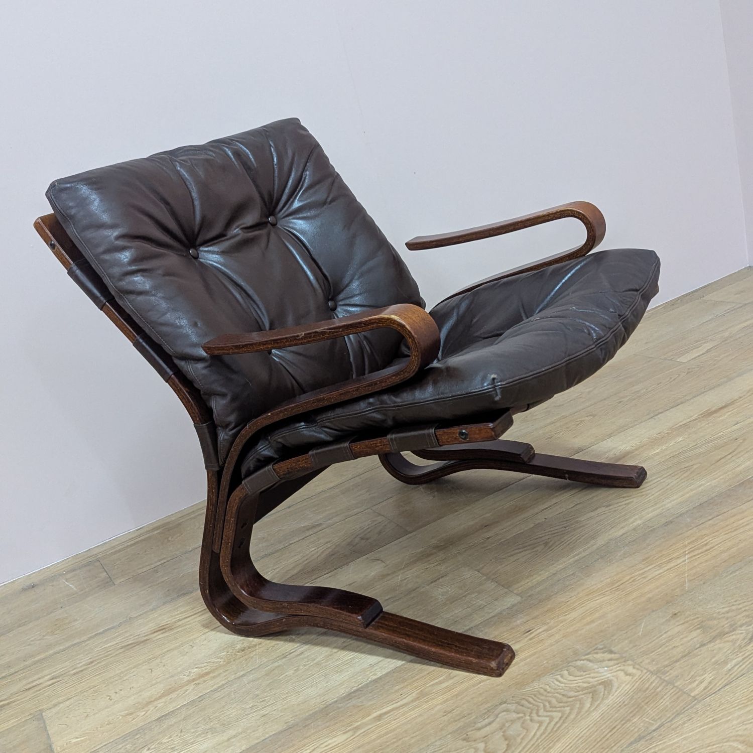 Midcentury Norwegian 1970’s Skyline Chair By Hove Mobler photo vintage