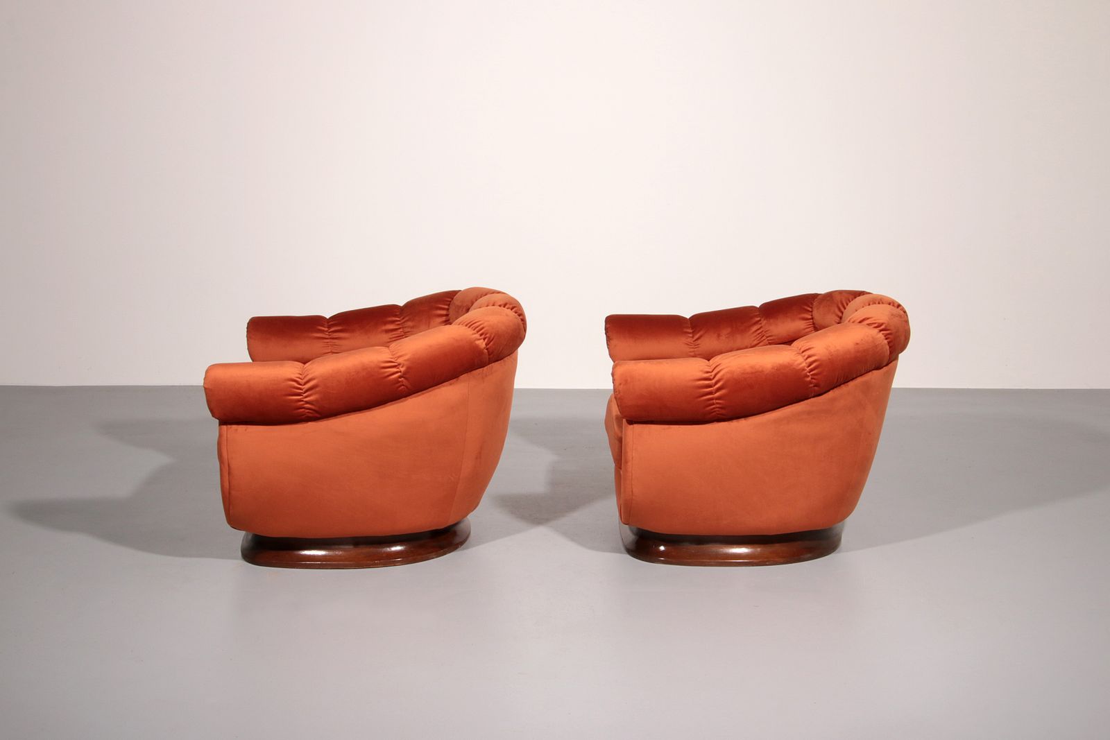Italian Lounge Chairs From The 1950s In Orange Copper Velvet photo buy