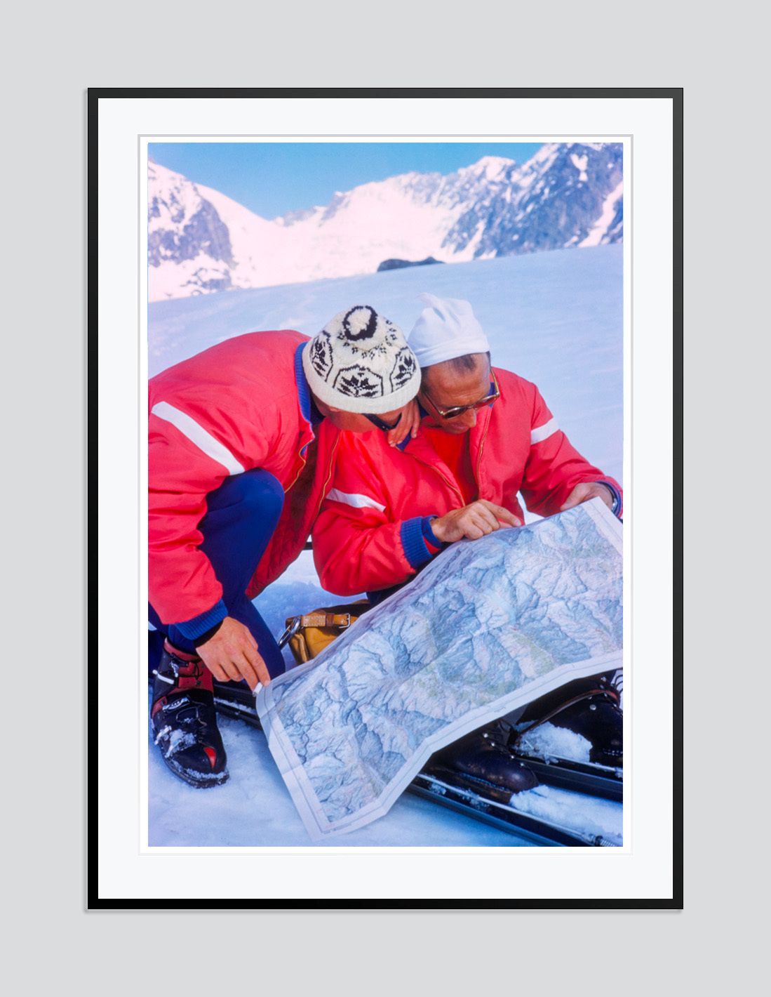 Toni Frissell 'Map Readers' Archival Pigment Print Framed In Black photo furniture