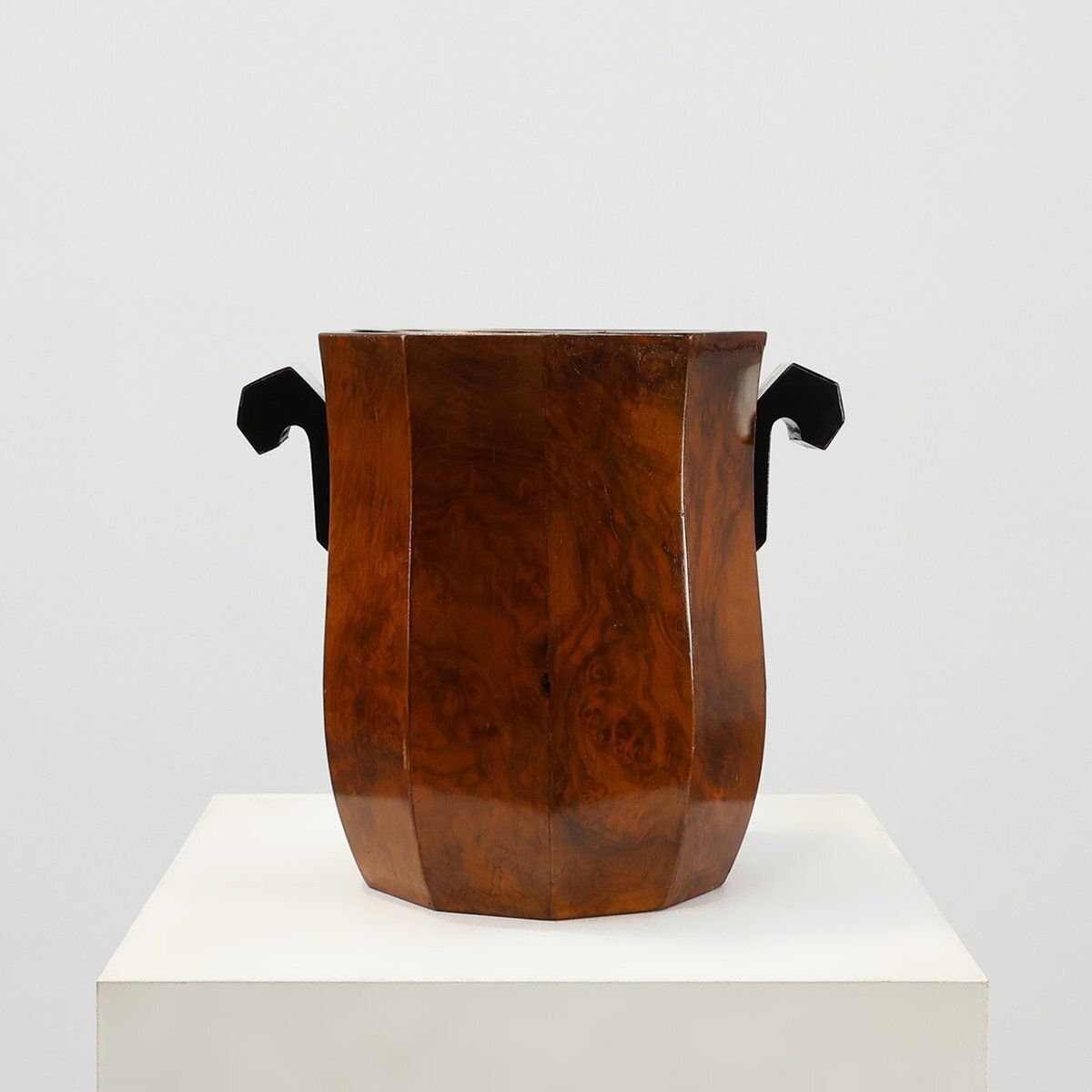 Art Deco Sculptural Burlwood Ice Bucket, France, 1925