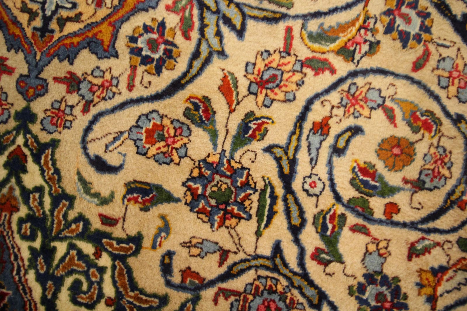 Vintage Handwoven Oriental Area Rug Traditional Ivory Living Room Rug photo vinterior