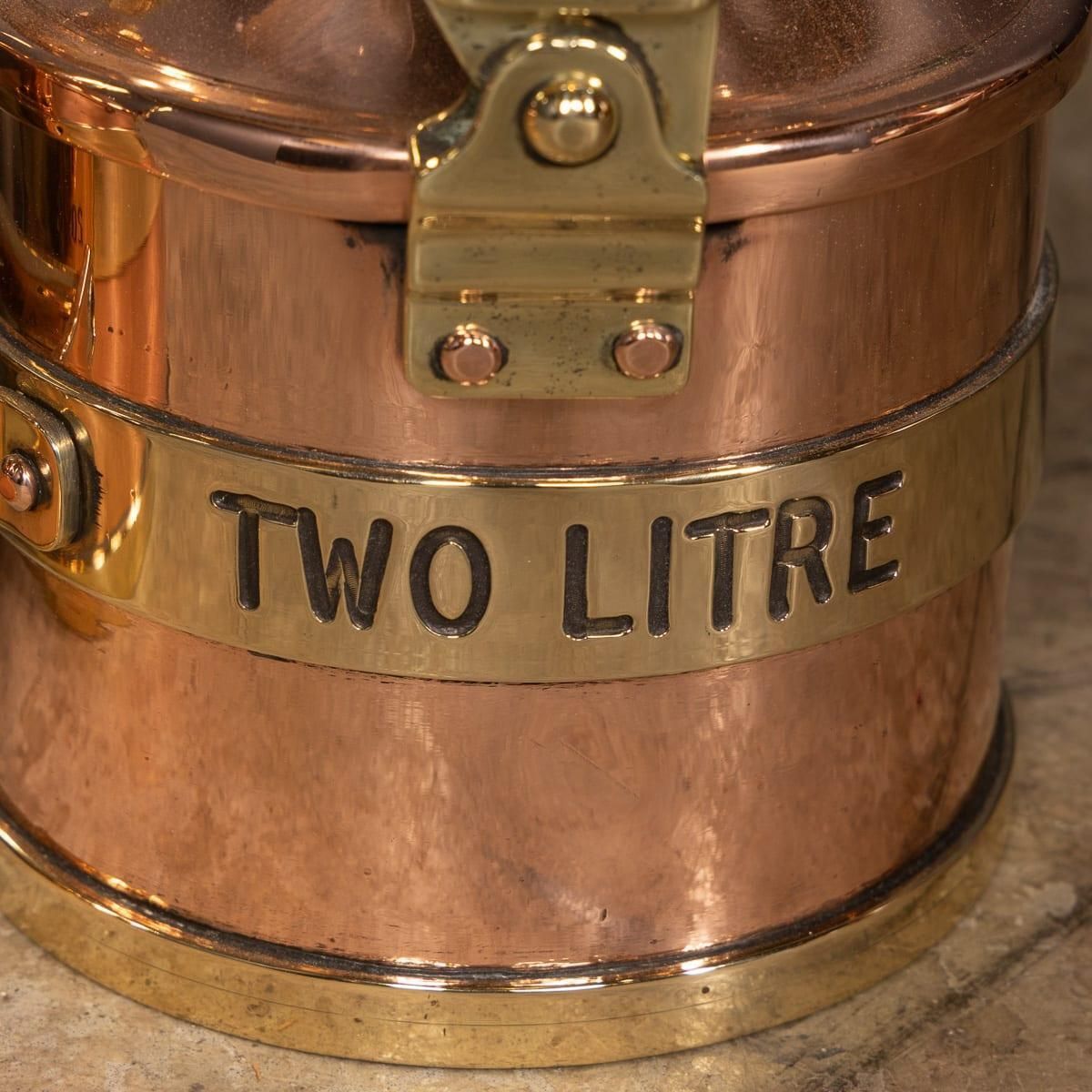 photo vinterior Vintage 20th Century English Pair Of Polished Checkpump Petrol Canisters C.1970