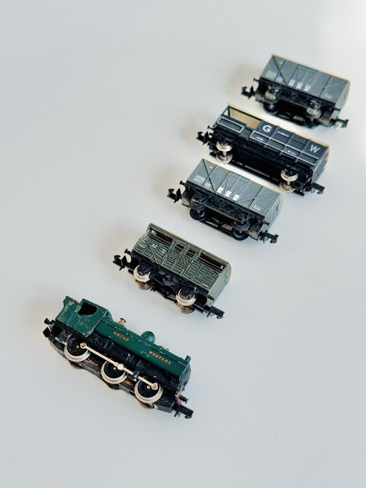 Graham Farish Great Western Railway (Gwr) 0 6 0 Pannier Tank Set N Gauge photo for sale