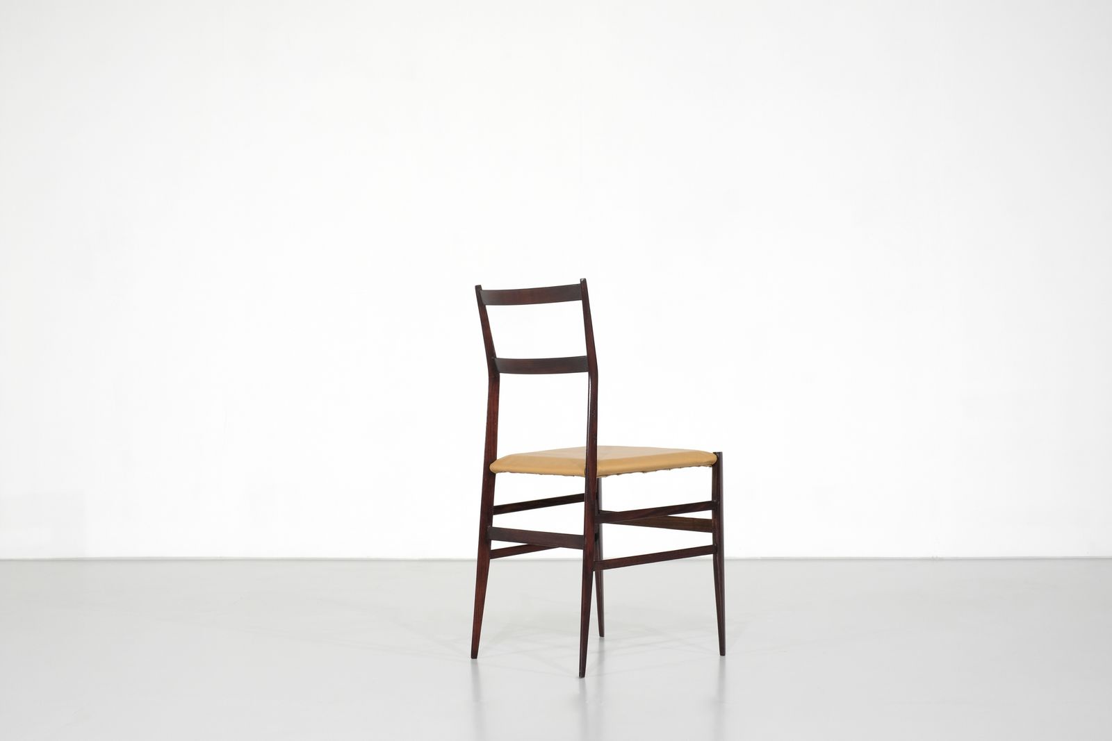 Chair " Superleggera " In Wood By Gio Ponti For Cassina, Italy 1957. photo 1650.0