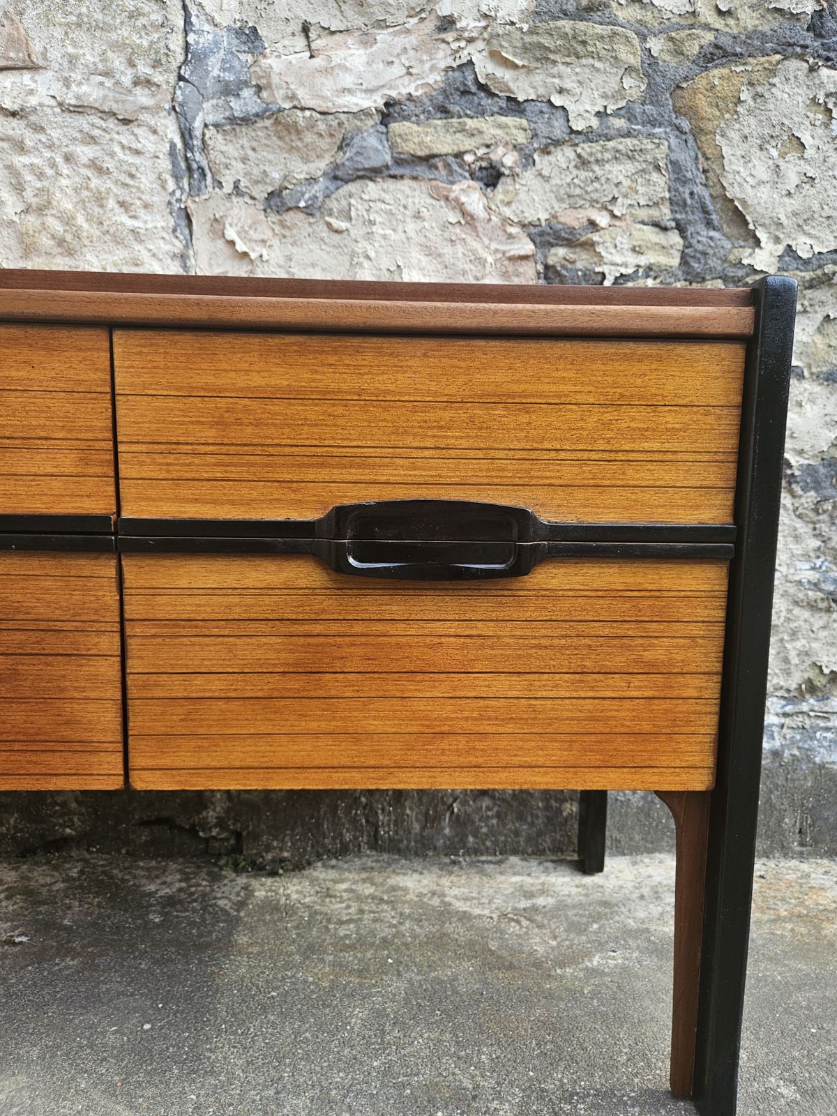 photo vintage Mid Century Sideboard Chest Of Drawers In Beech And Ebony Vintage Furniture